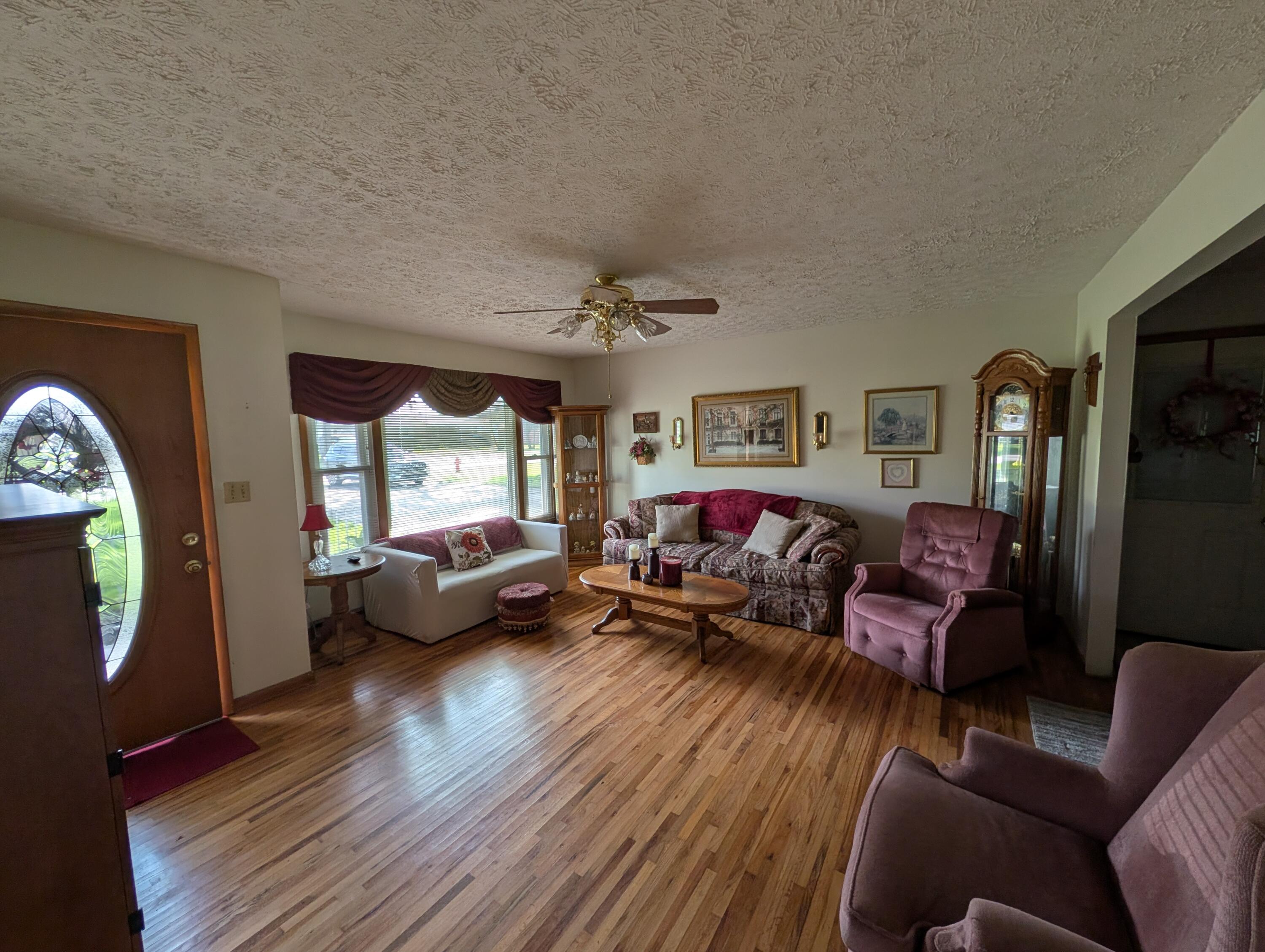 165 Meadowlane, Sidney, Ohio 45365