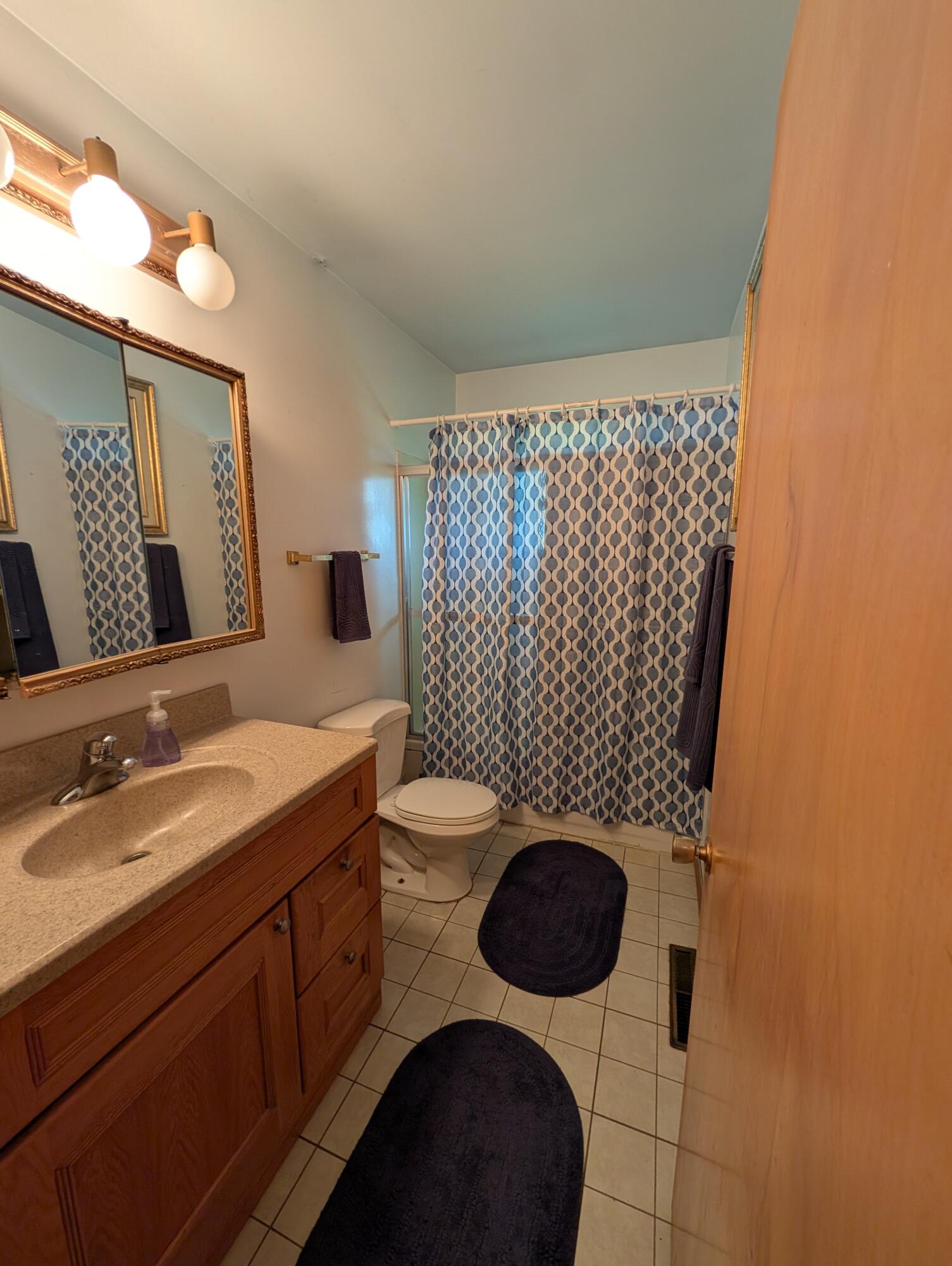 165 Meadowlane, Sidney, Ohio 45365