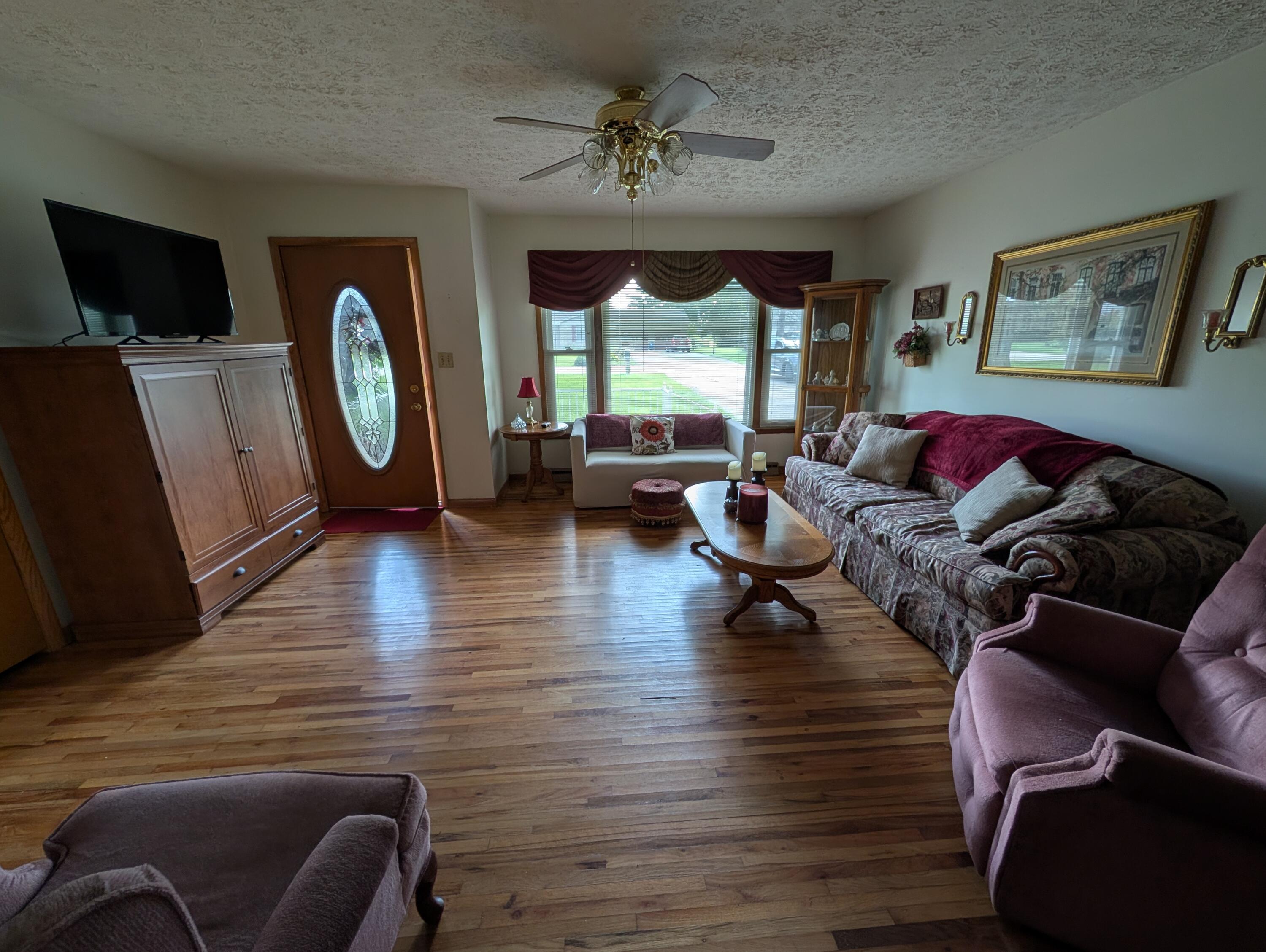 165 Meadowlane, Sidney, Ohio 45365