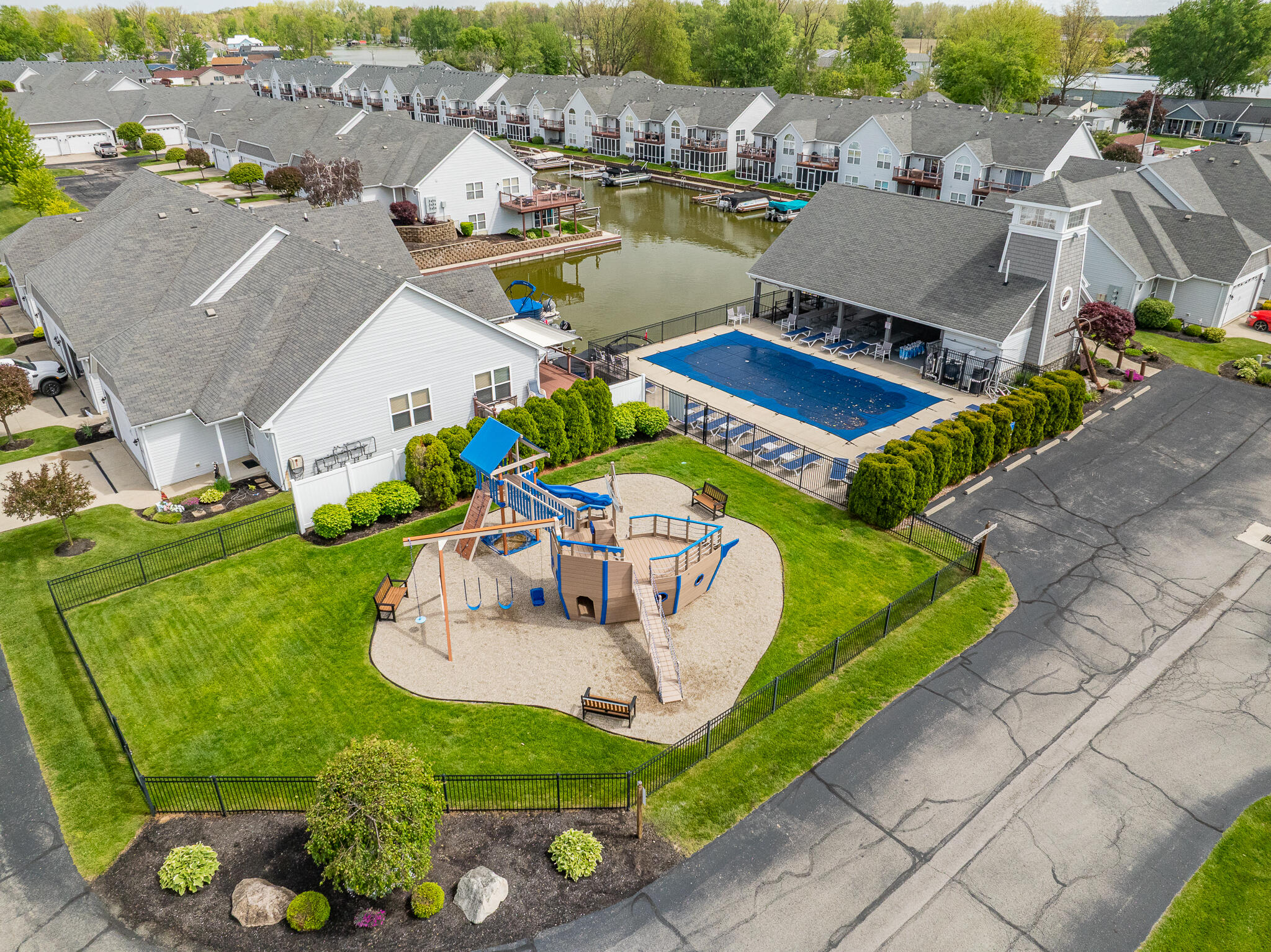 7424 Sir Francis Drake, Russells Point, Ohio 43348