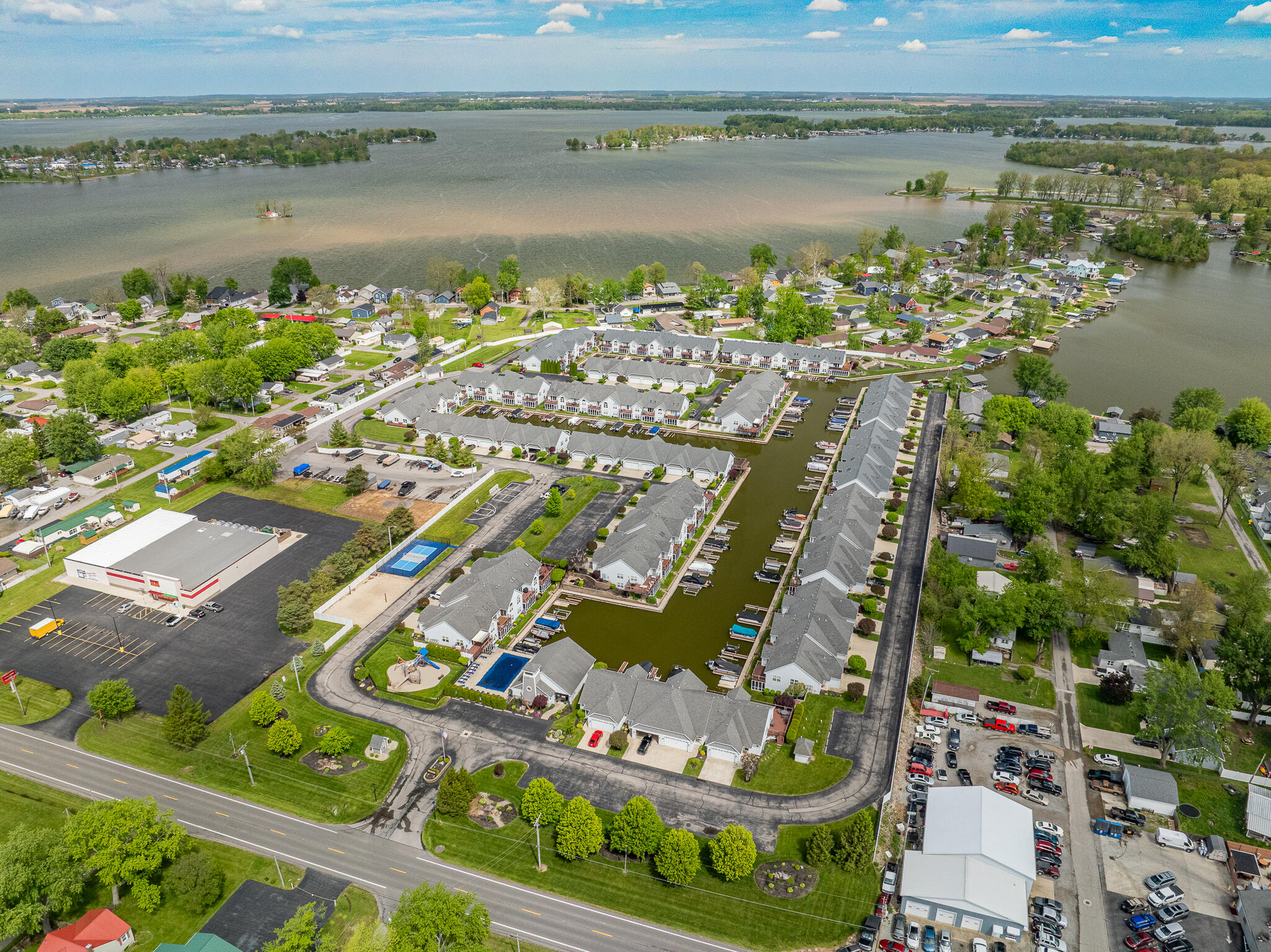 7424 Sir Francis Drake, Russells Point, Ohio 43348