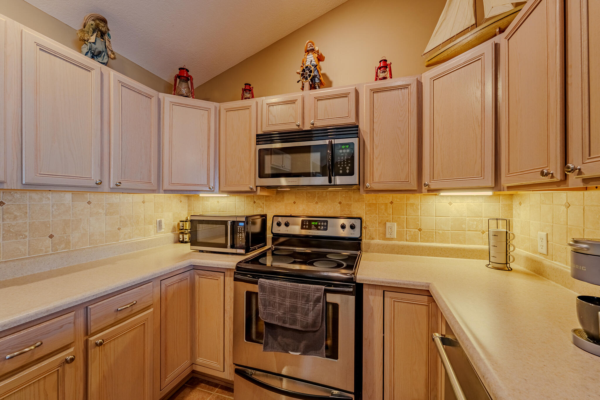 7424 Sir Francis Drake, Russells Point, Ohio 43348