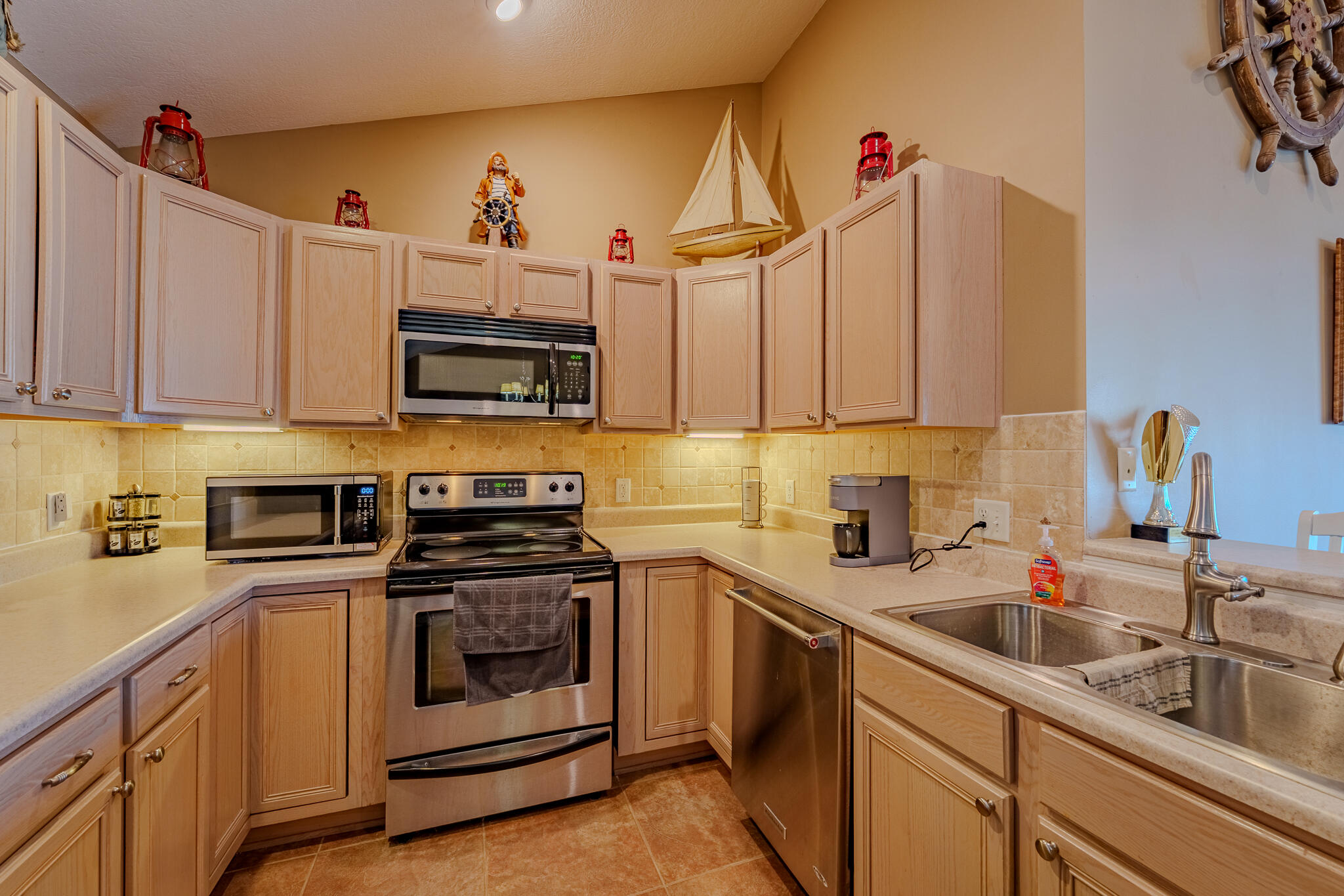 7424 Sir Francis Drake, Russells Point, Ohio 43348