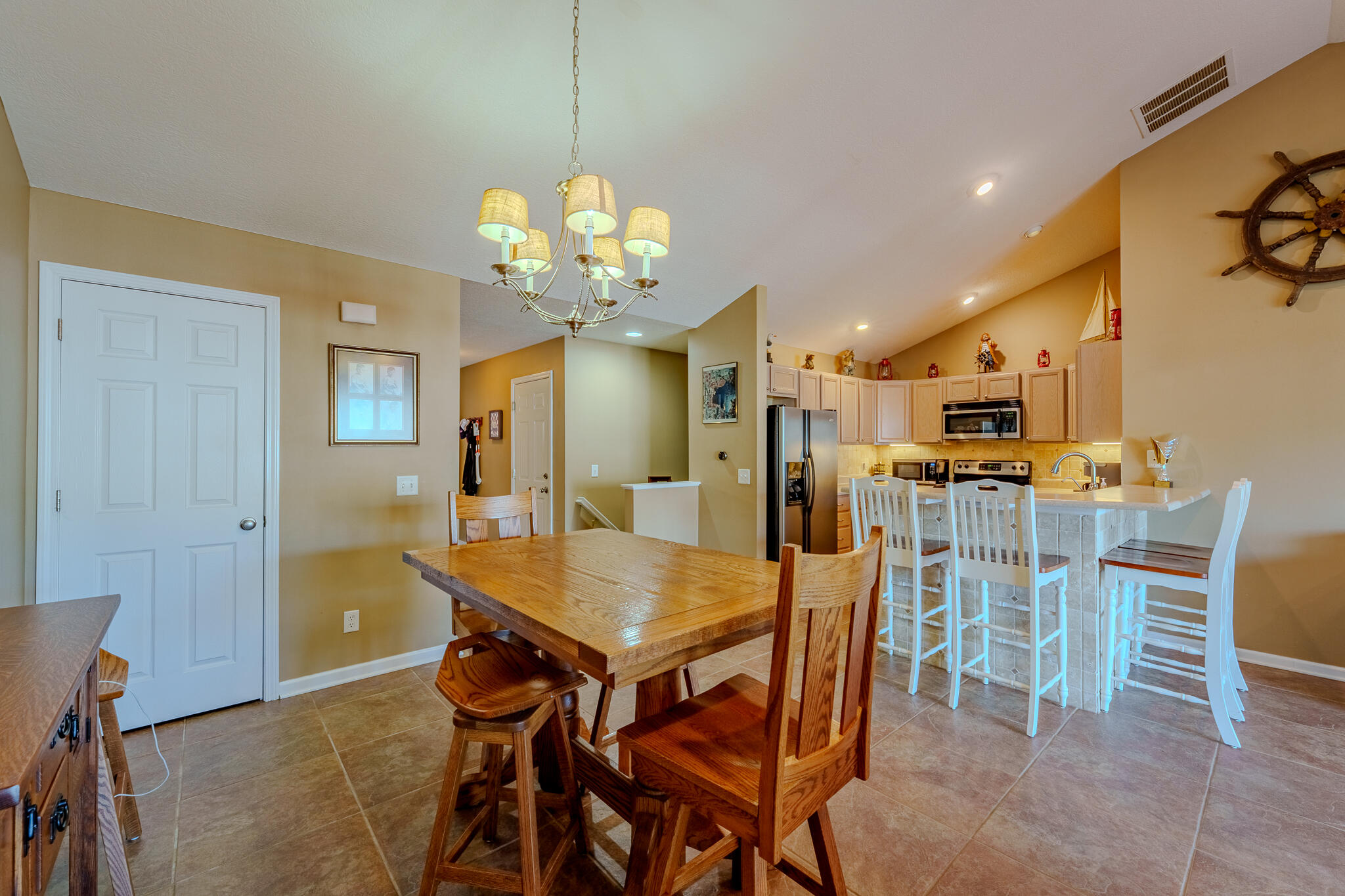 7424 Sir Francis Drake, Russells Point, Ohio 43348