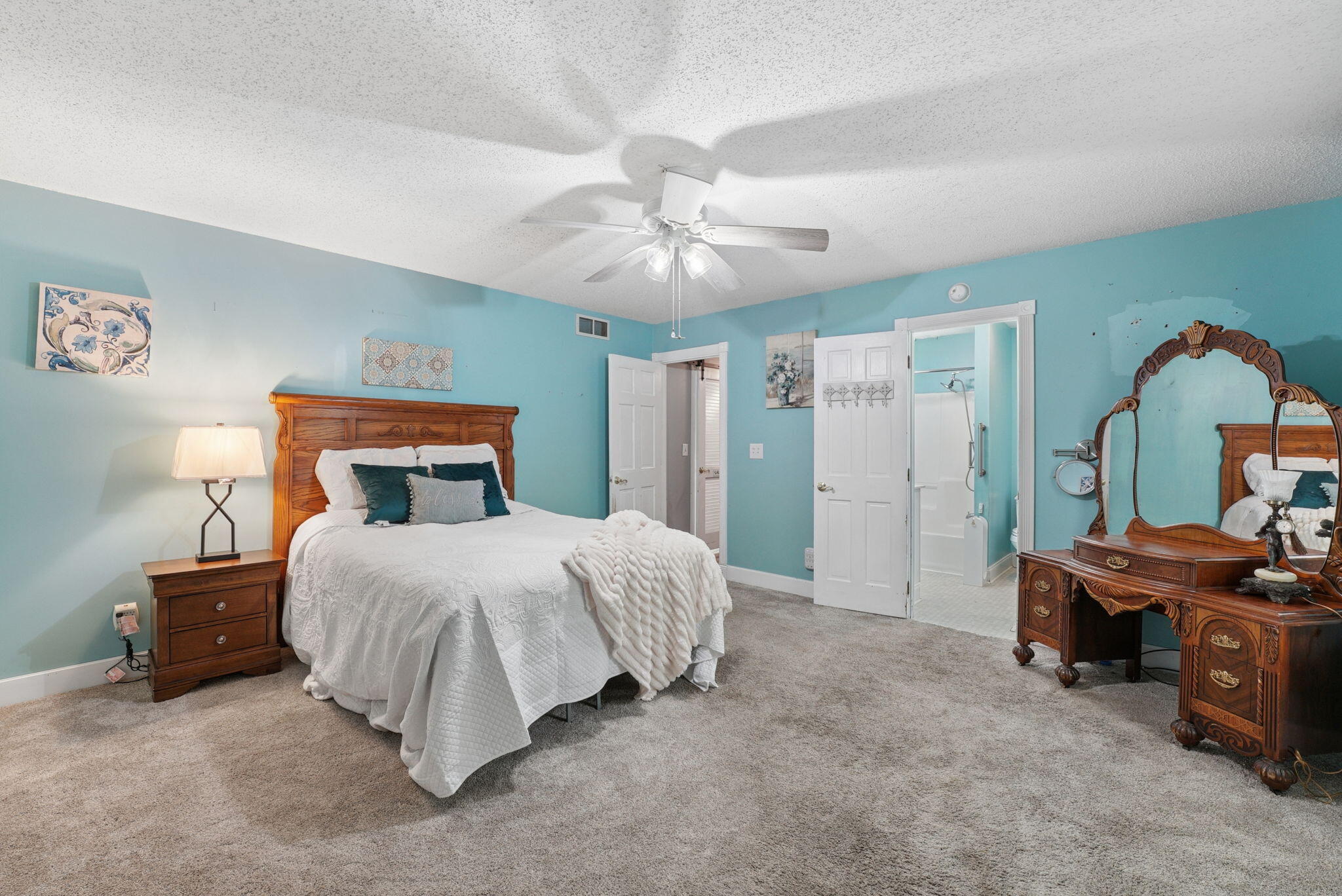 2400 Yuma, London, Ohio 43140