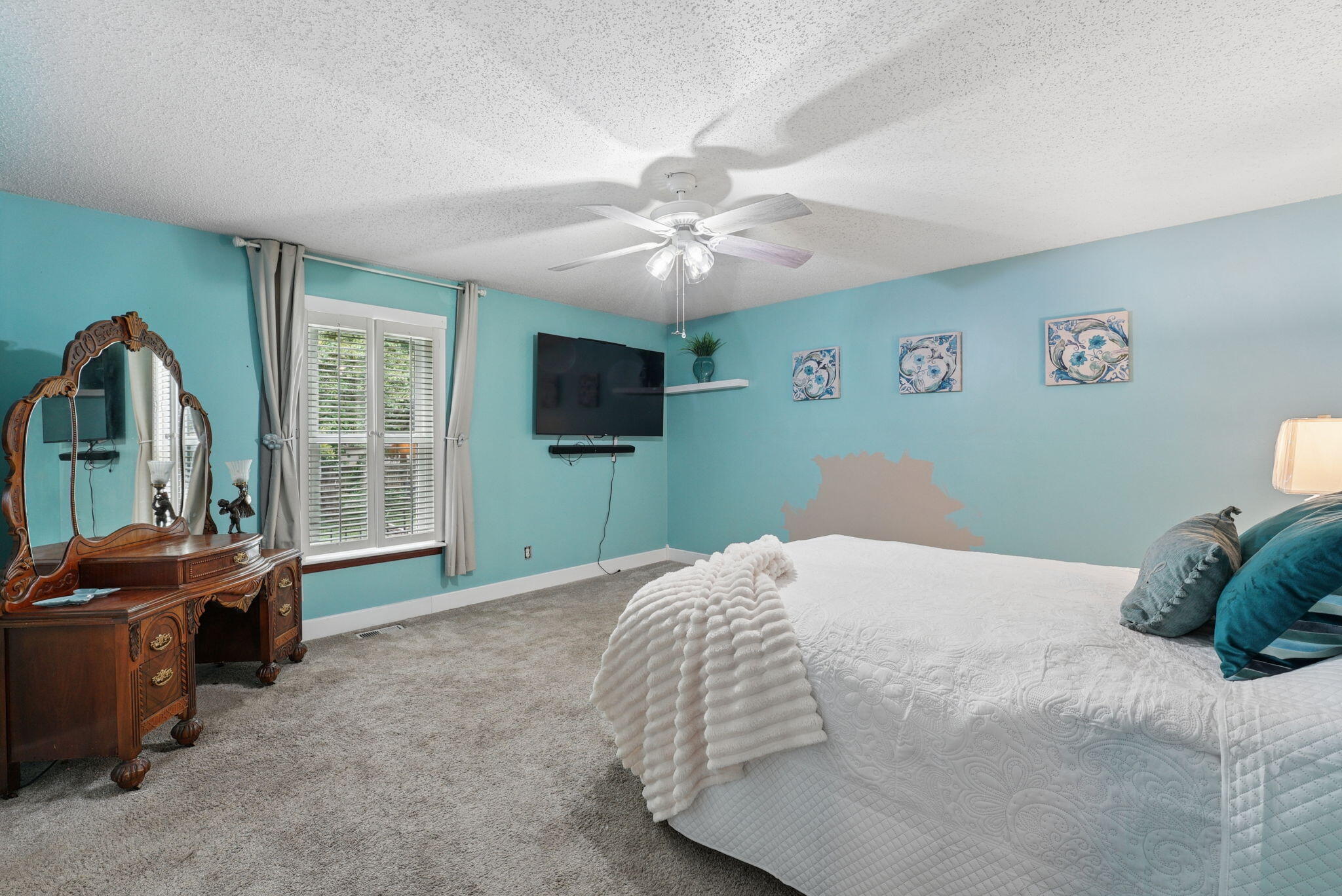 2400 Yuma, London, Ohio 43140