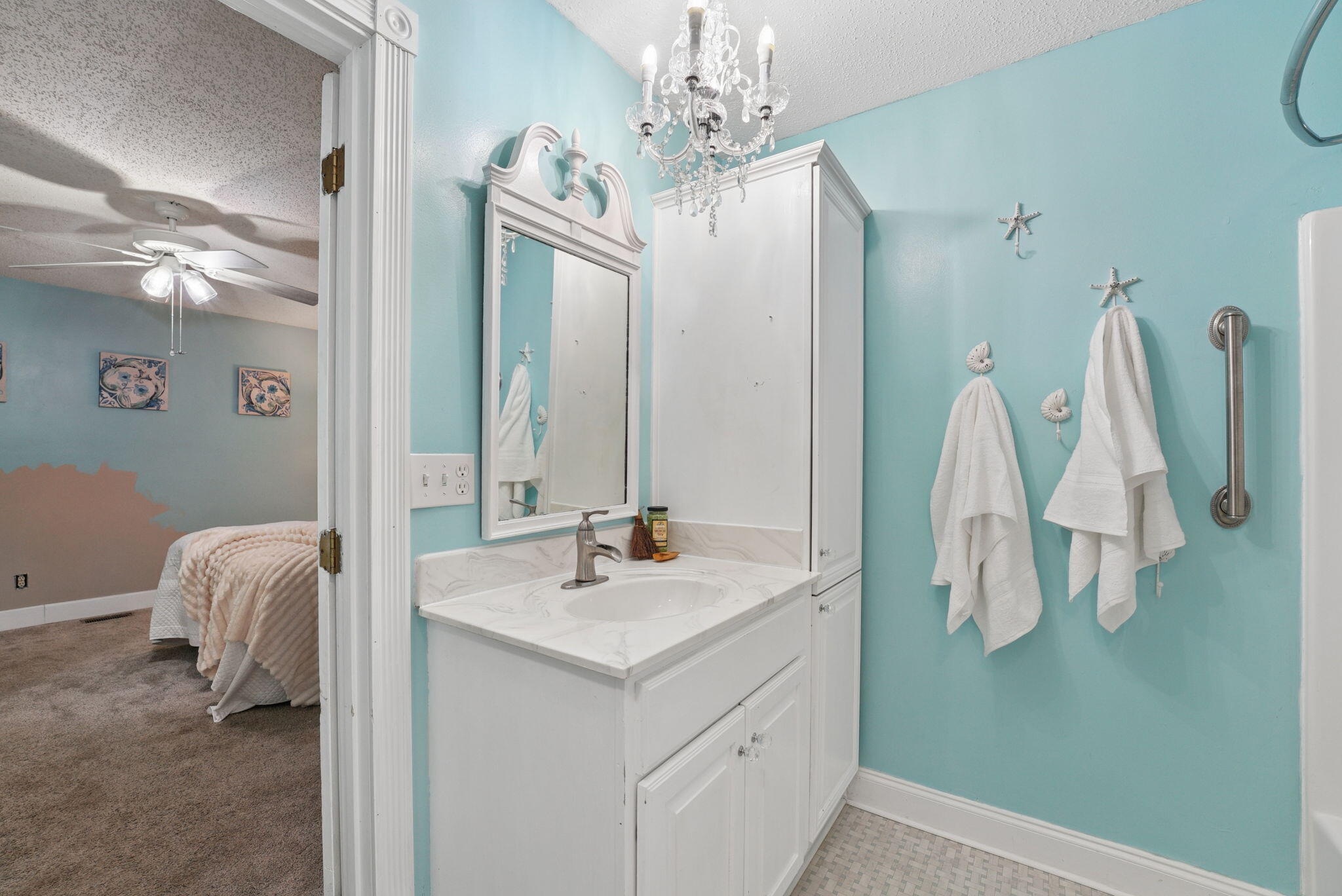 2400 Yuma, London, Ohio 43140