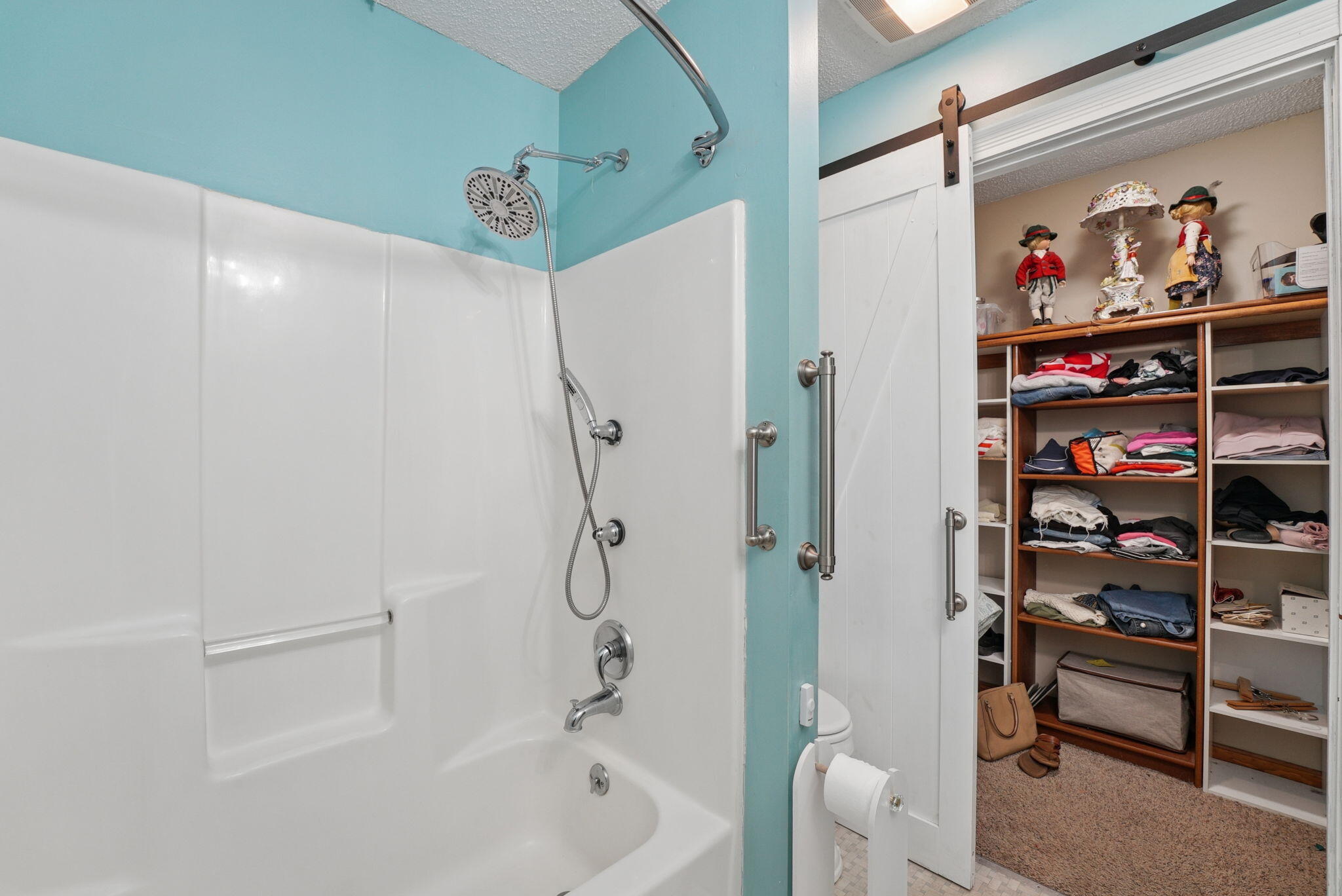 2400 Yuma, London, Ohio 43140
