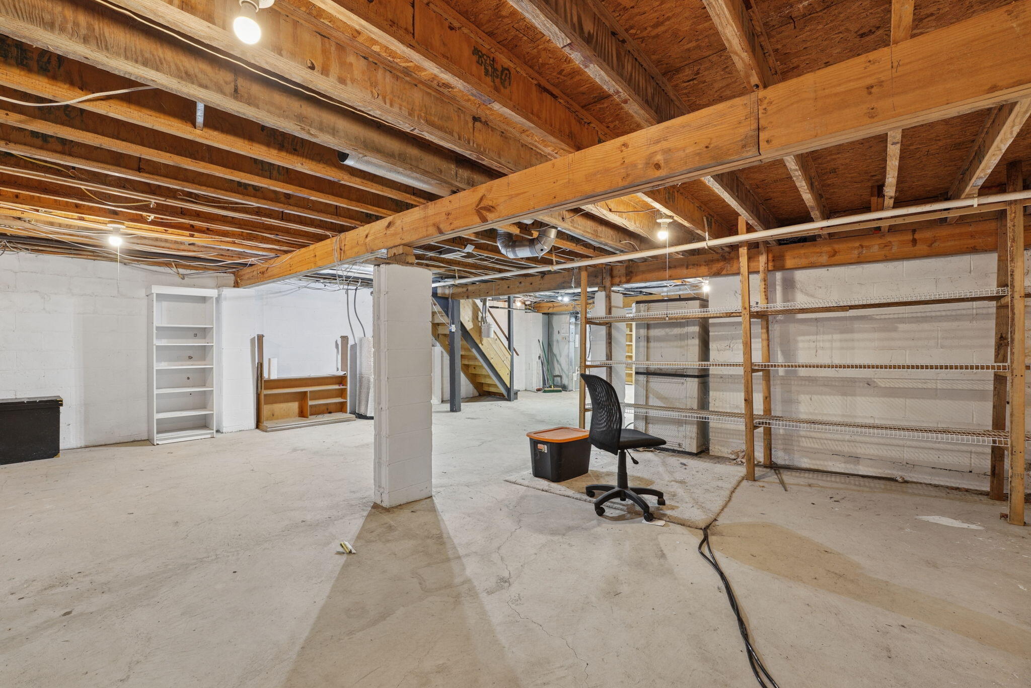 2400 Yuma, London, Ohio 43140