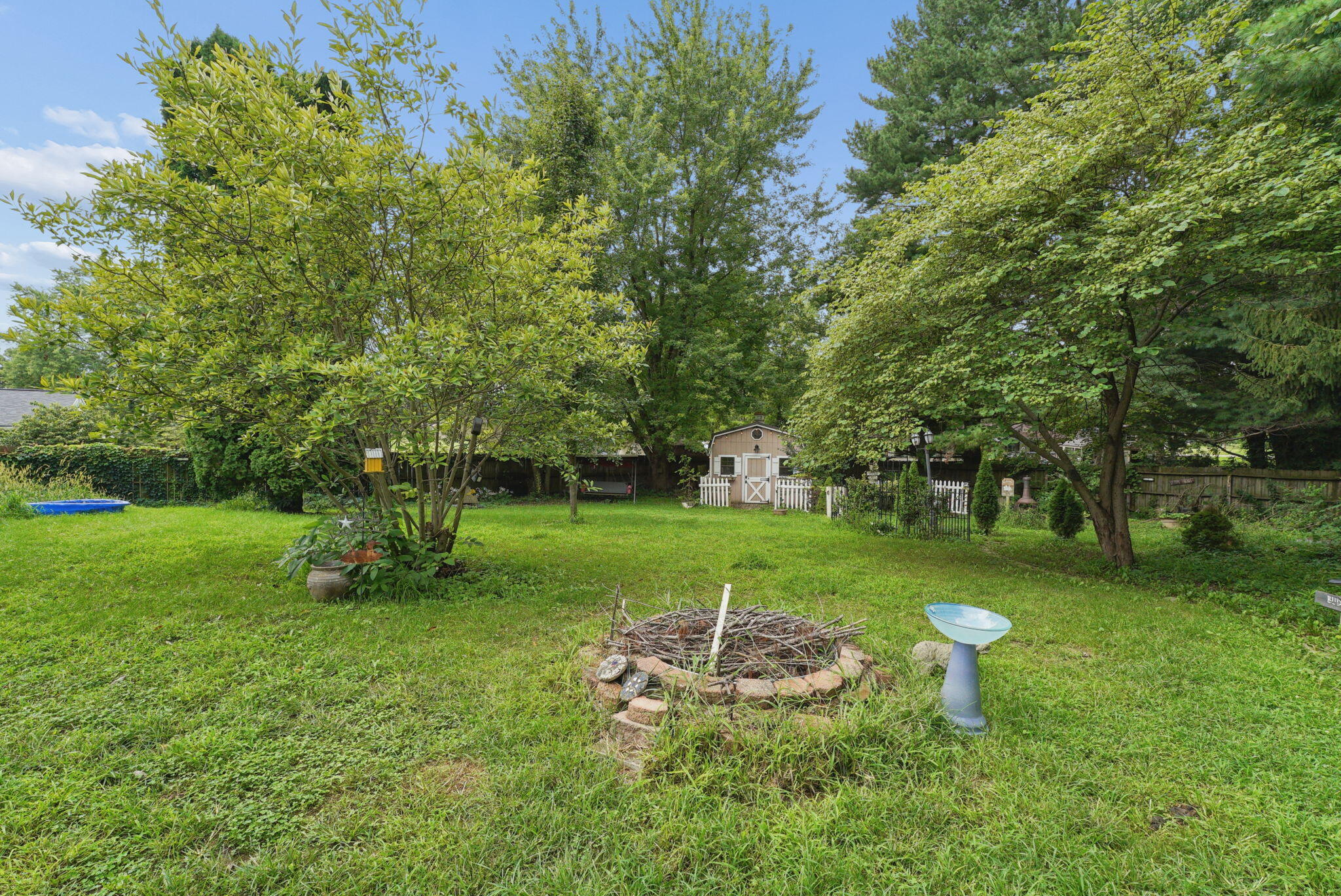 2400 Yuma, London, Ohio 43140