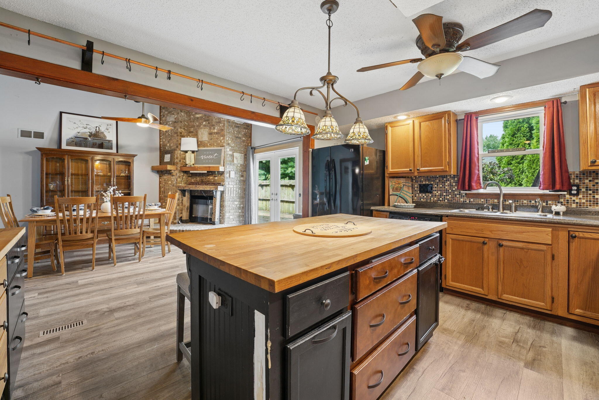 2400 Yuma, London, Ohio 43140