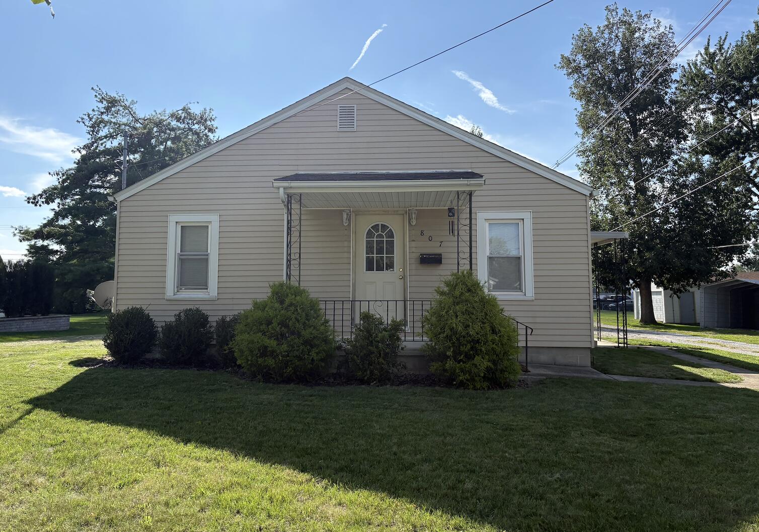 807 Court, Wapakoneta, Ohio 45895