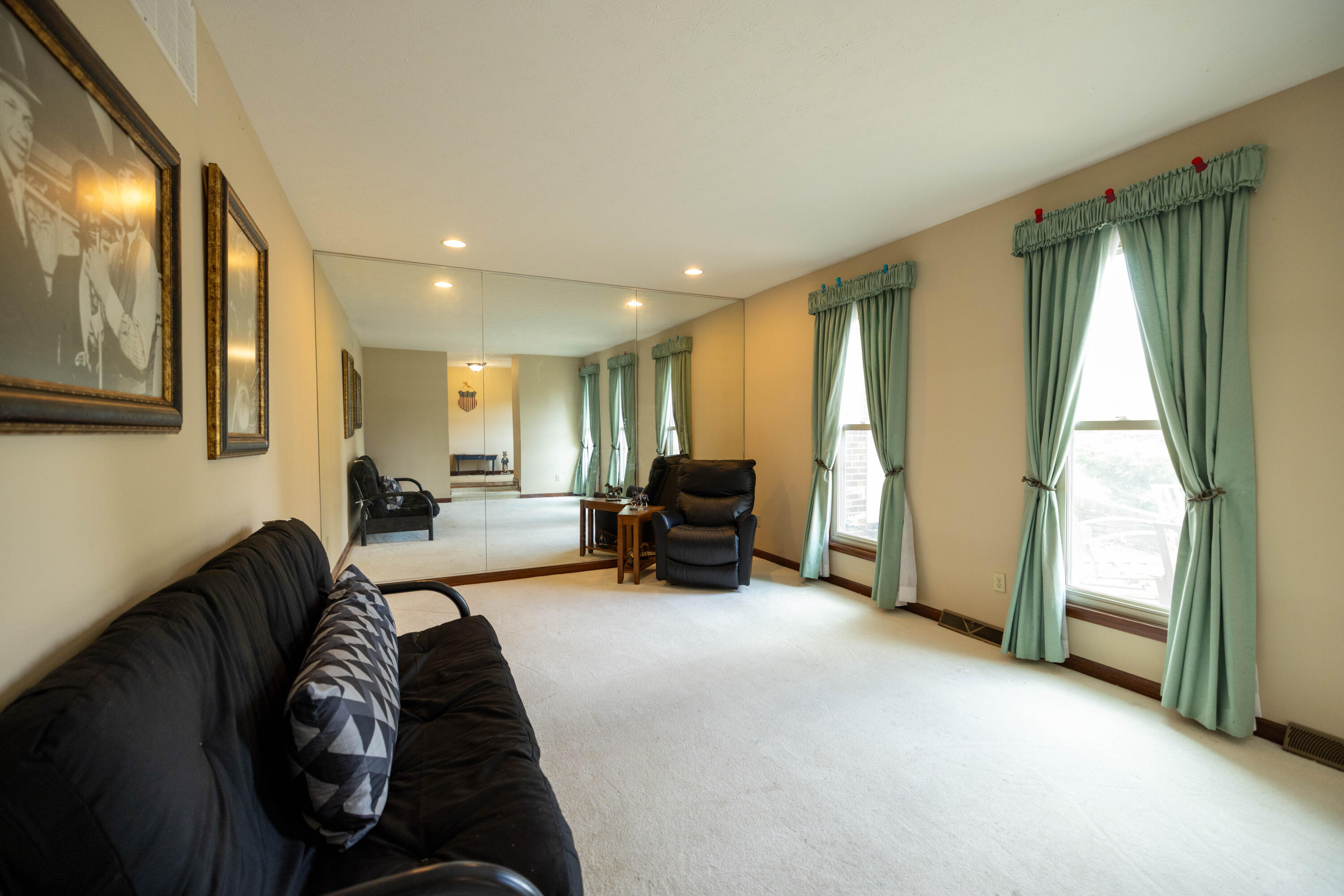 6300 Plateau, Springfield, Ohio 45502