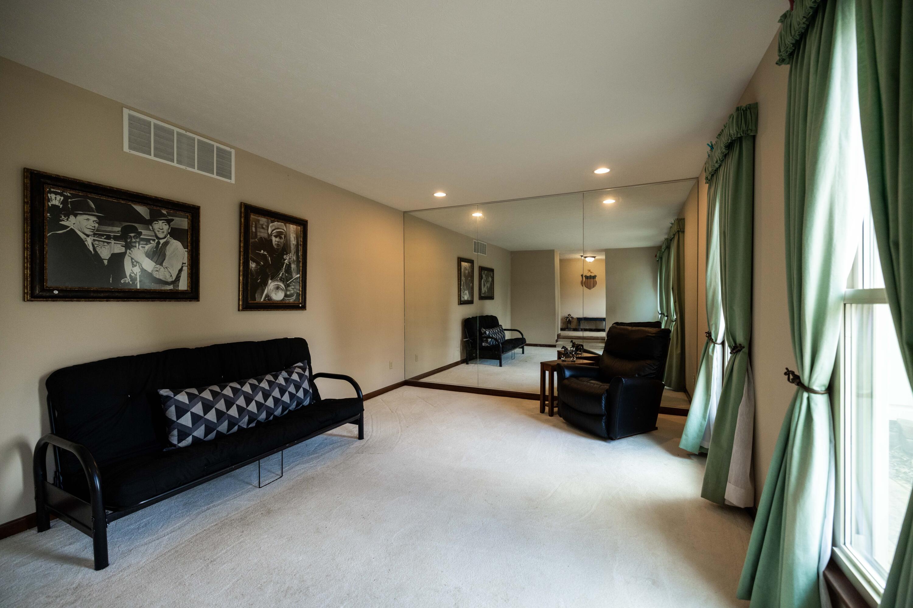 6300 Plateau, Springfield, Ohio 45502