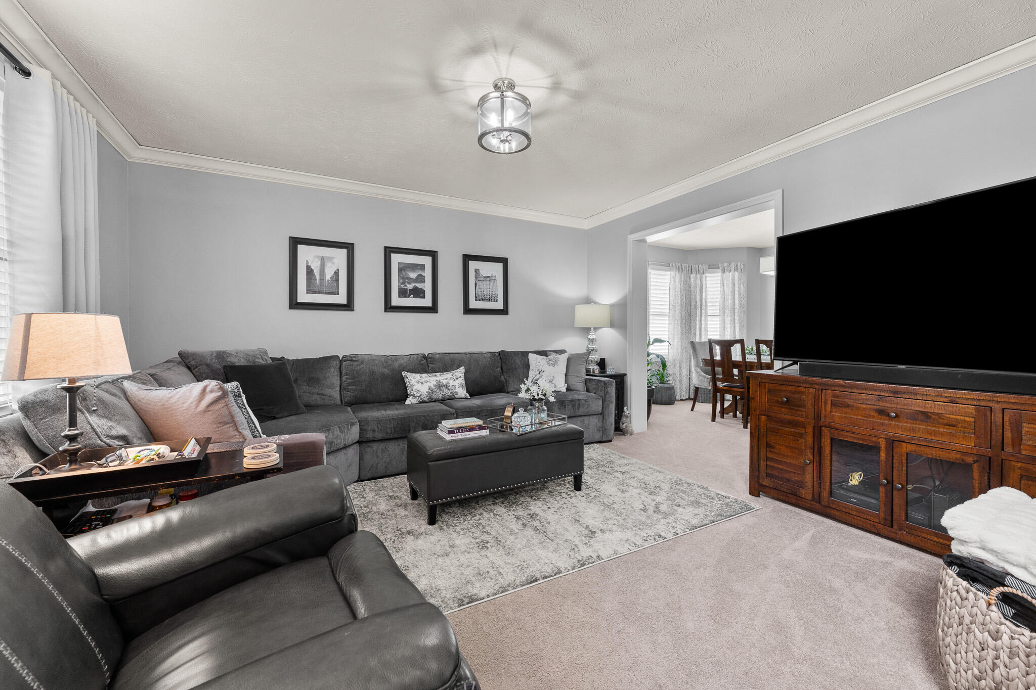 1084 Kingsgate, Springfield, Ohio 45503