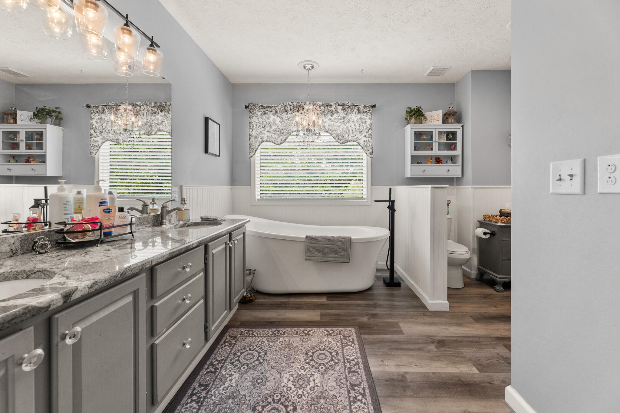 1084 Kingsgate, Springfield, Ohio 45503