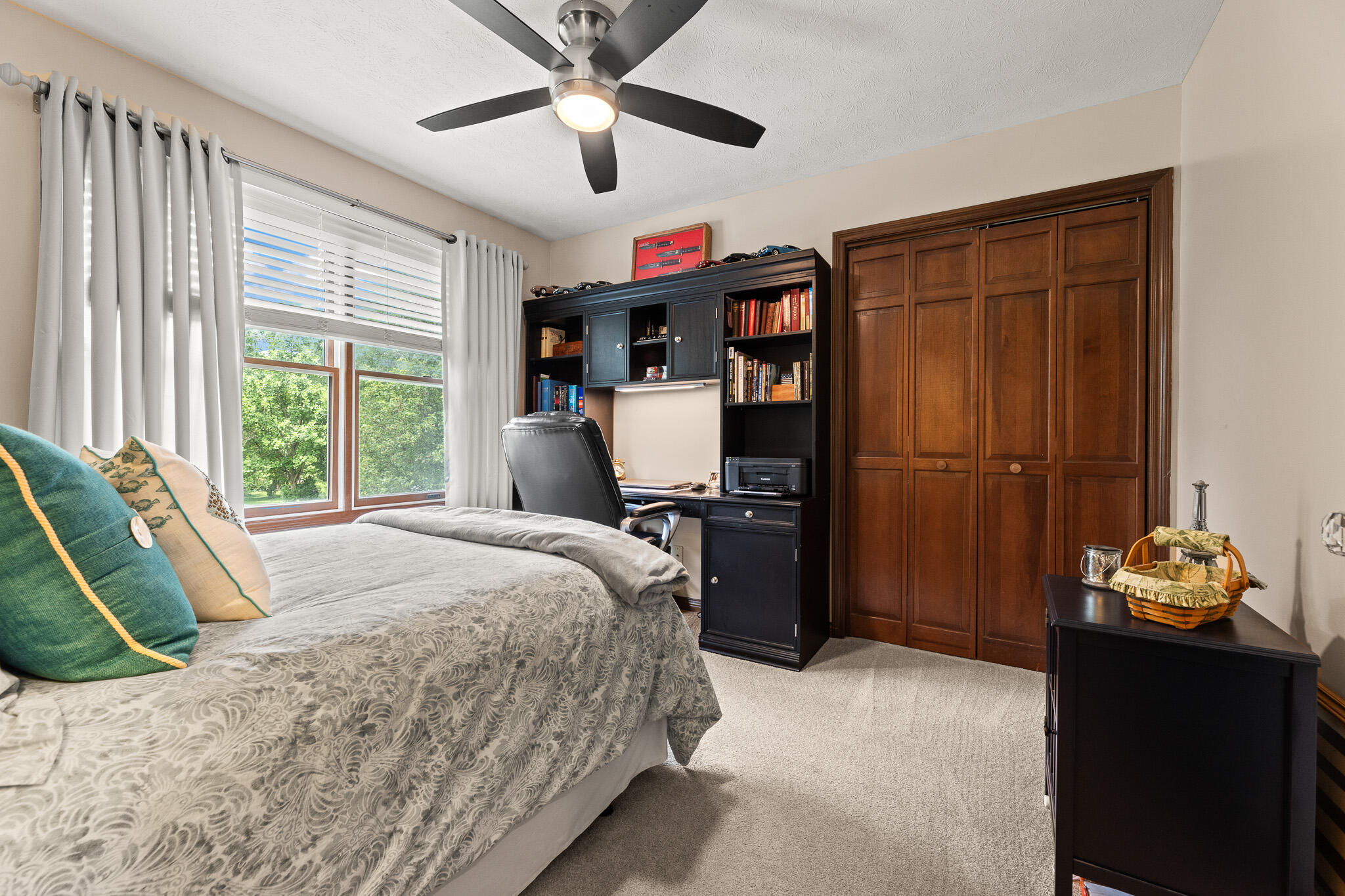 1084 Kingsgate, Springfield, Ohio 45503