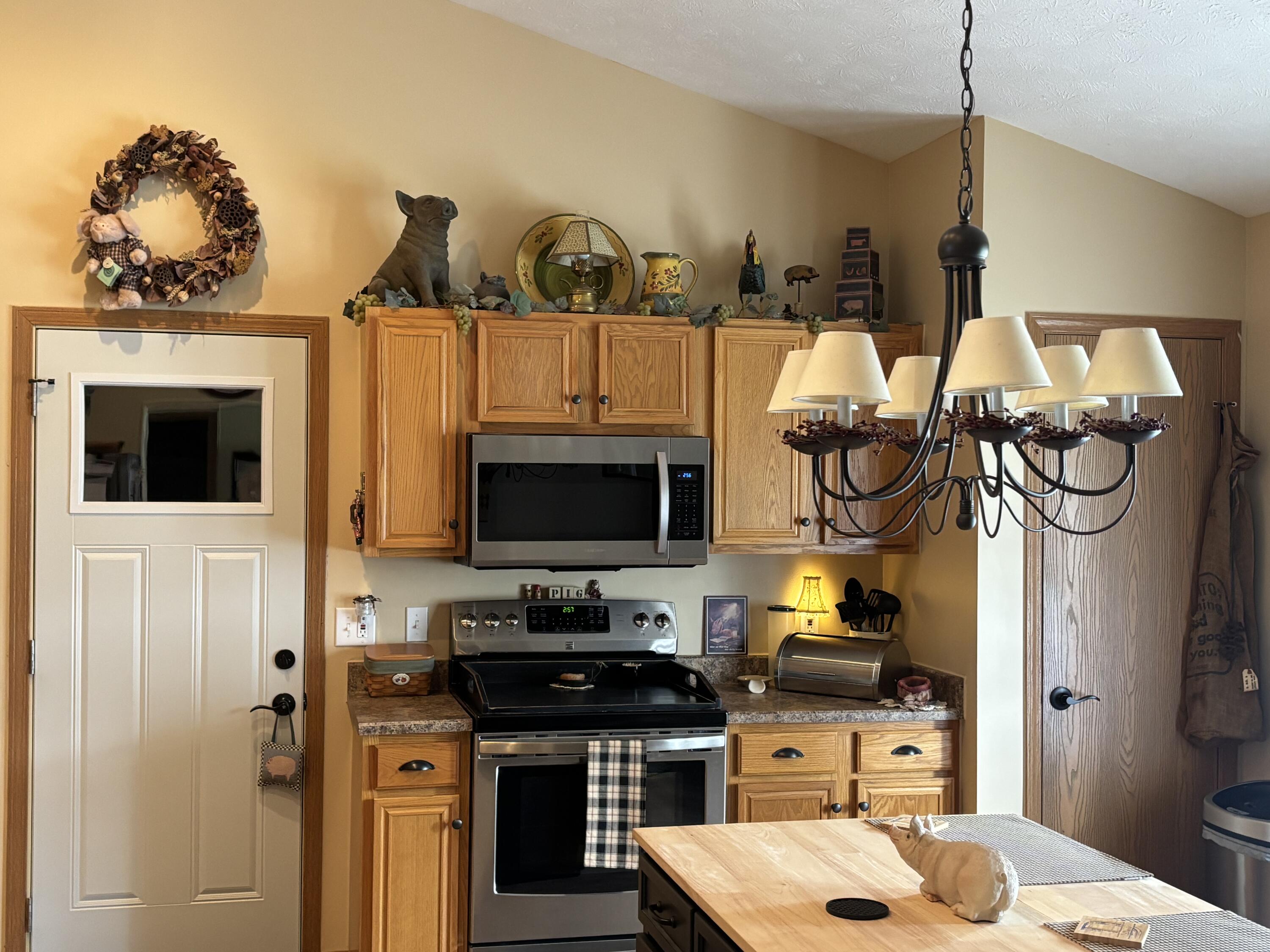 1524 New Castle, Springfield, Ohio 45503