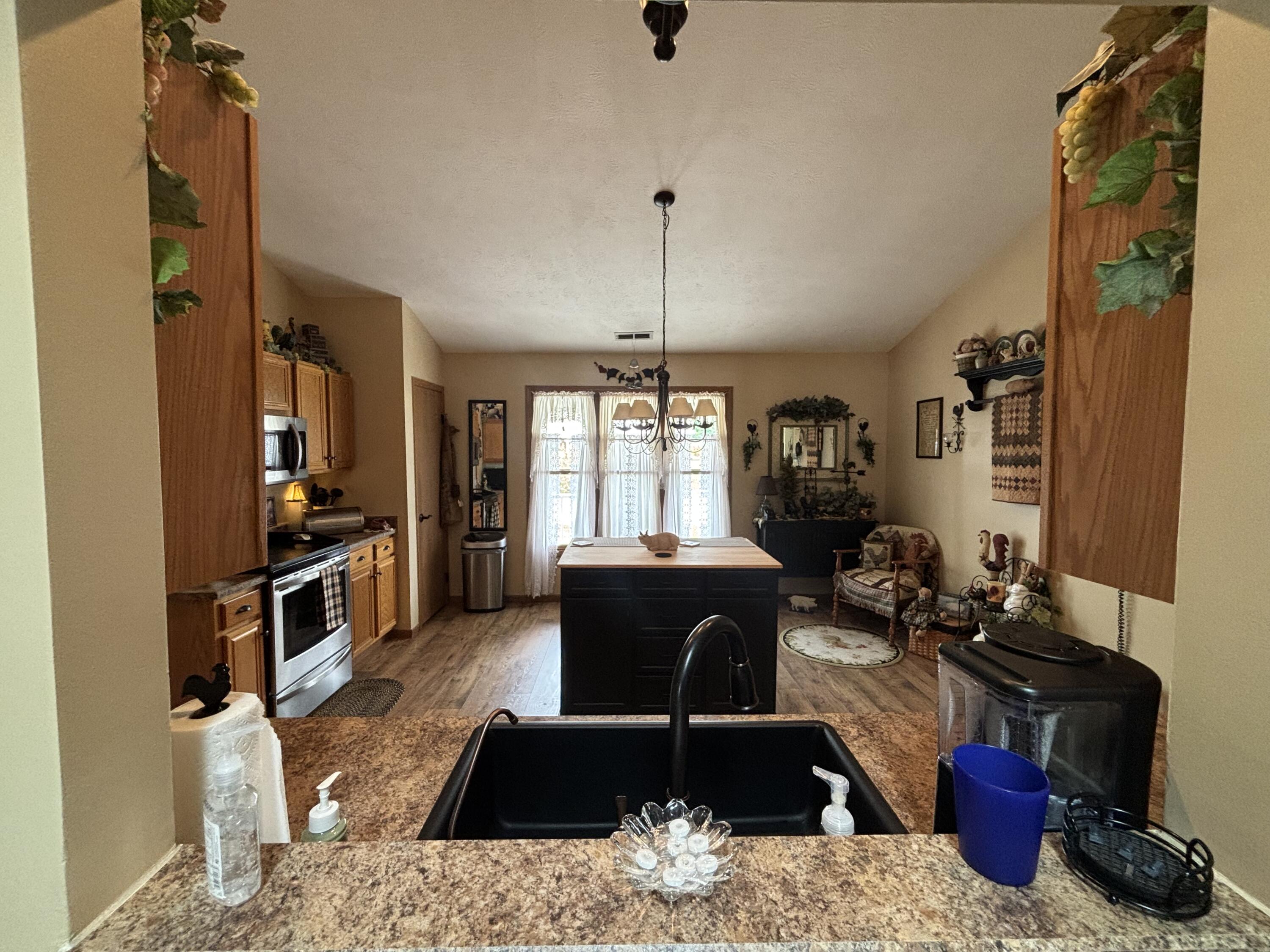 1524 New Castle, Springfield, Ohio 45503