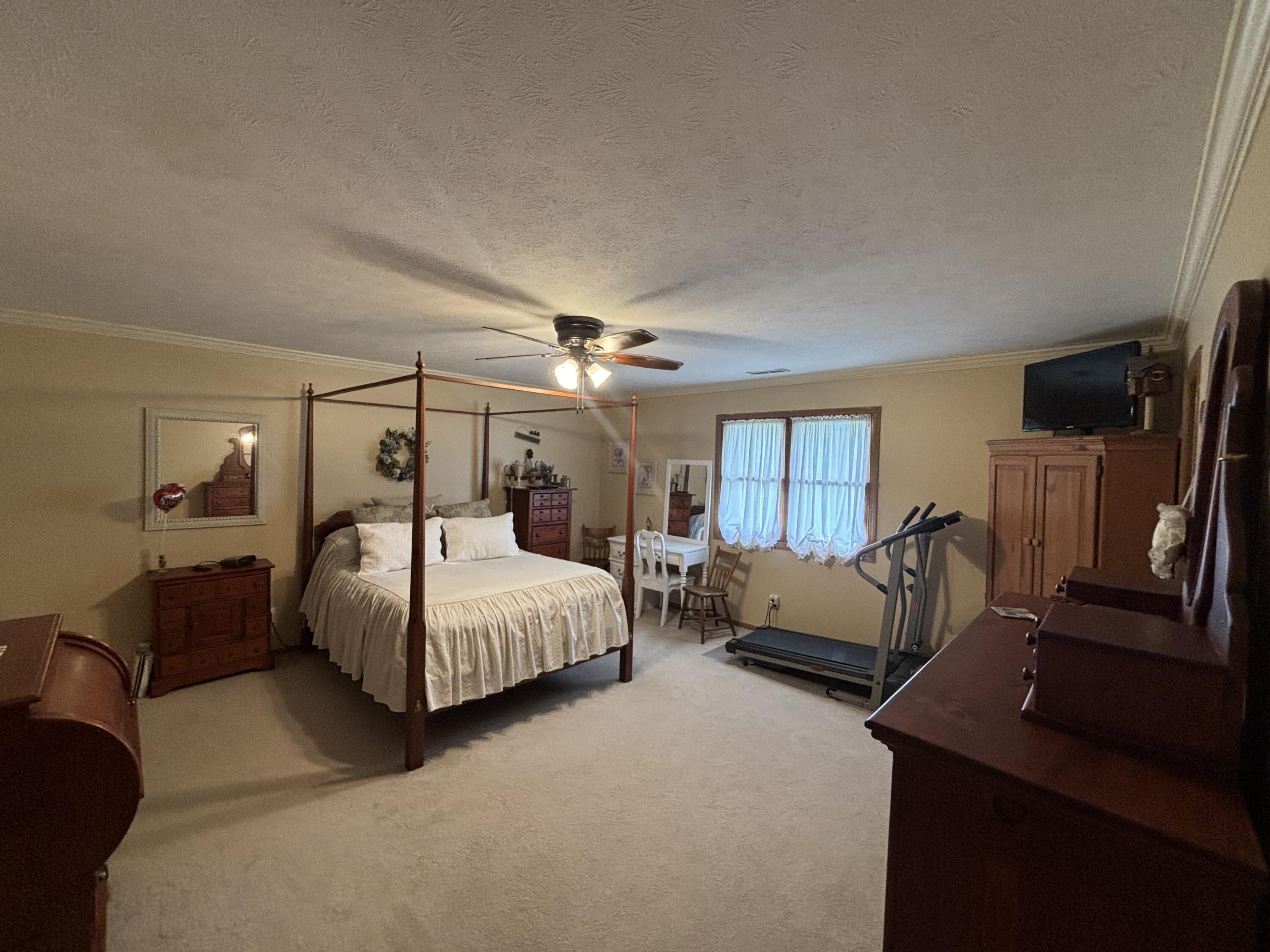 1524 New Castle, Springfield, Ohio 45503