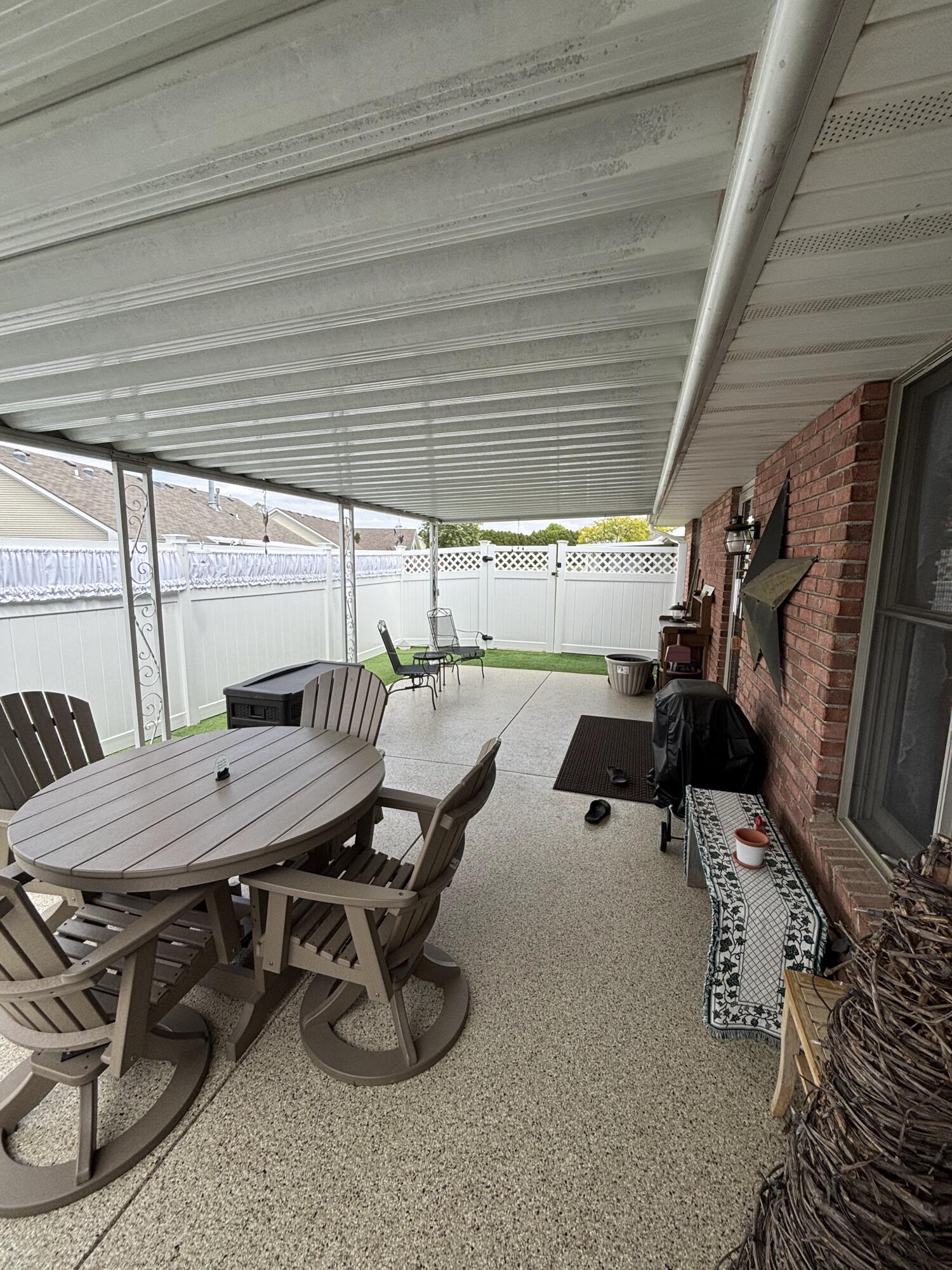 1524 New Castle, Springfield, Ohio 45503