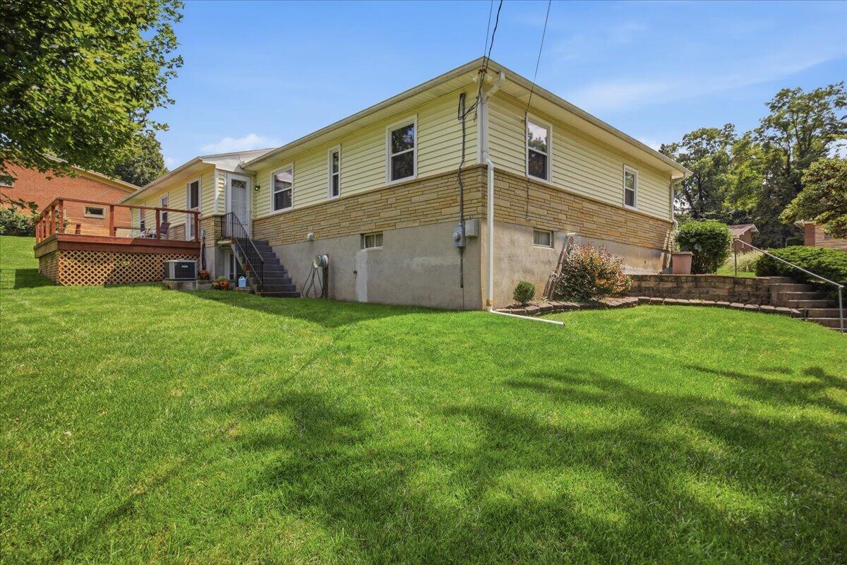 786 Westchester Park, Springfield, Ohio 45504