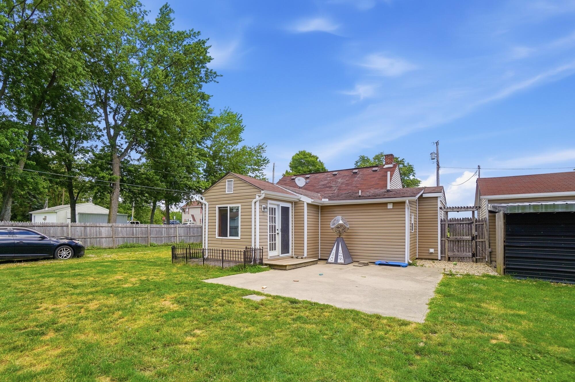 102 Wayne, Waynesfield, Ohio 45896