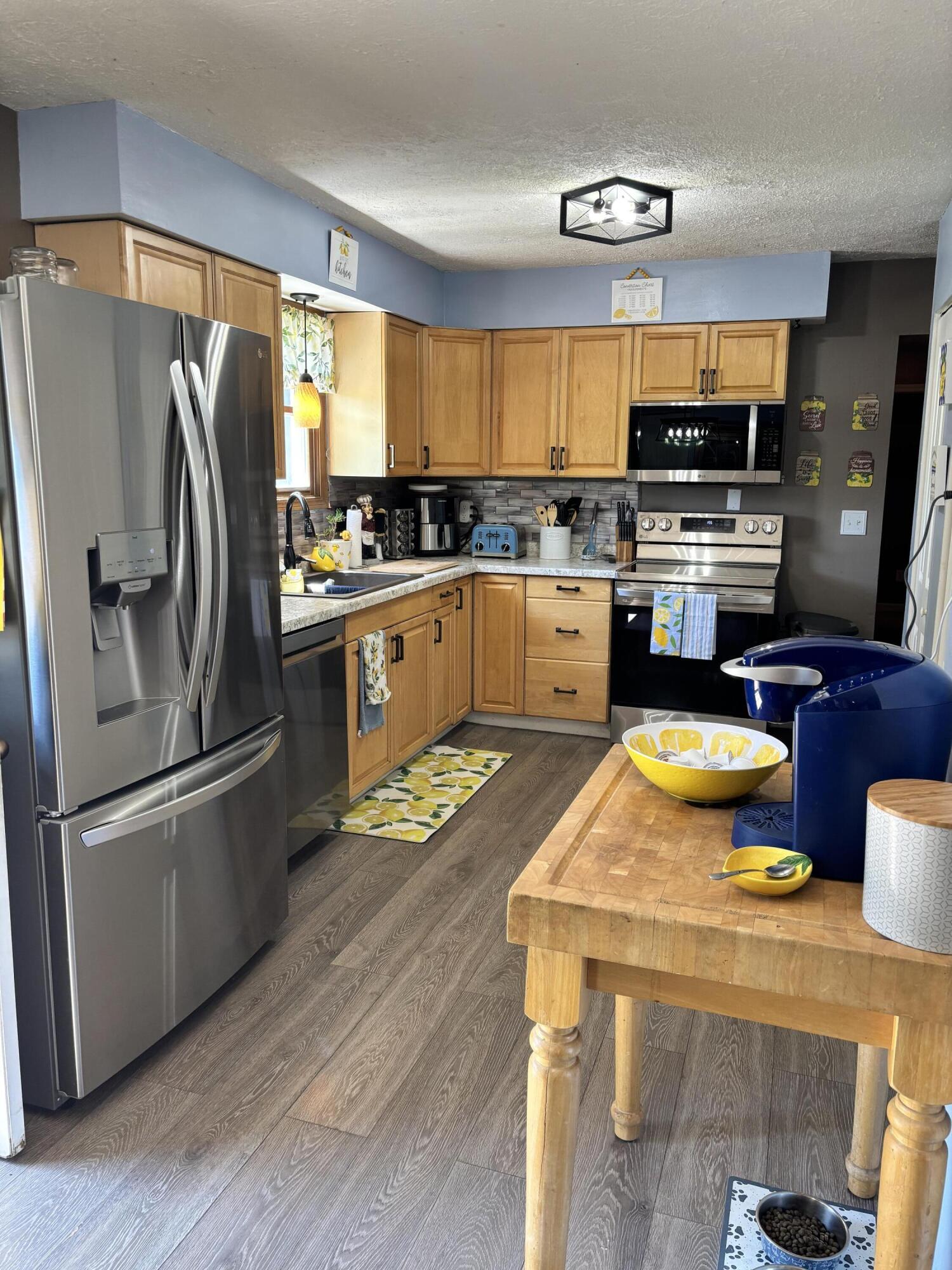 5493 Beard, Springfield, Ohio 45502