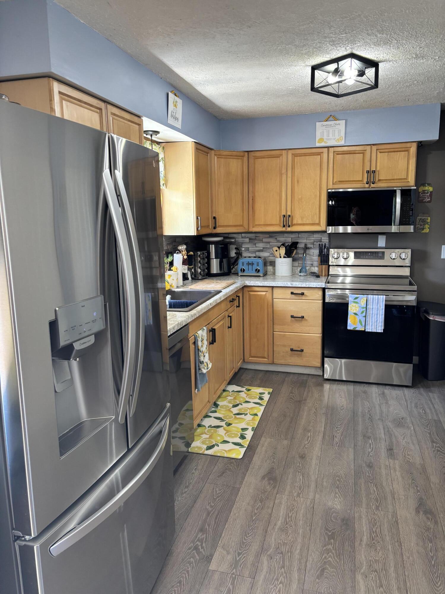 5493 Beard, Springfield, Ohio 45502