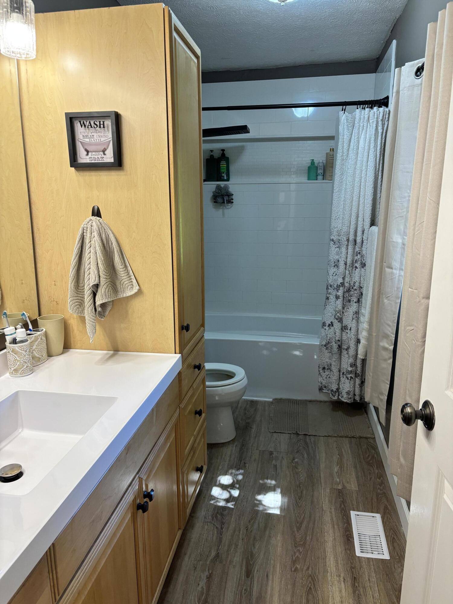 5493 Beard, Springfield, Ohio 45502