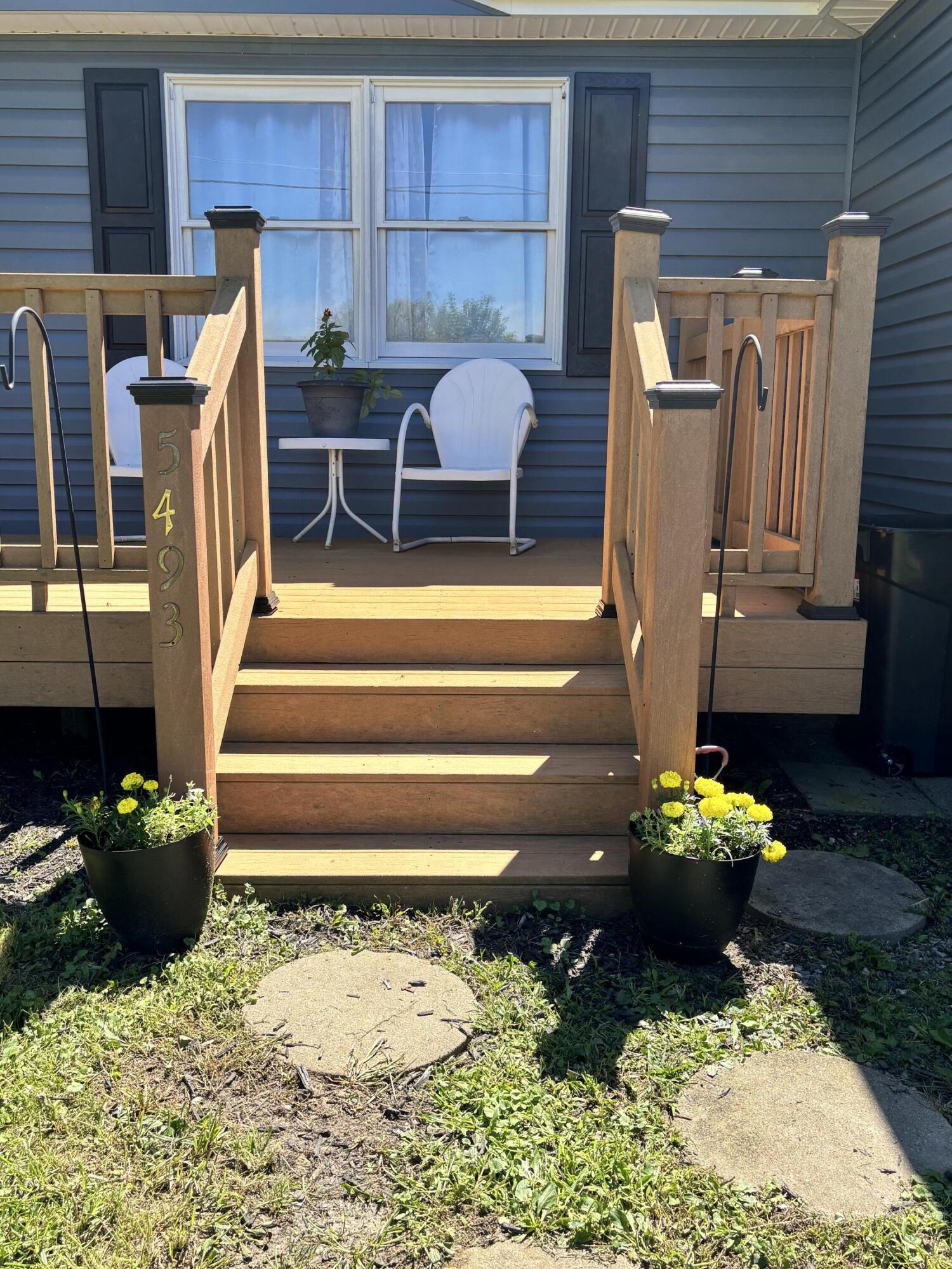 5493 Beard, Springfield, Ohio 45502
