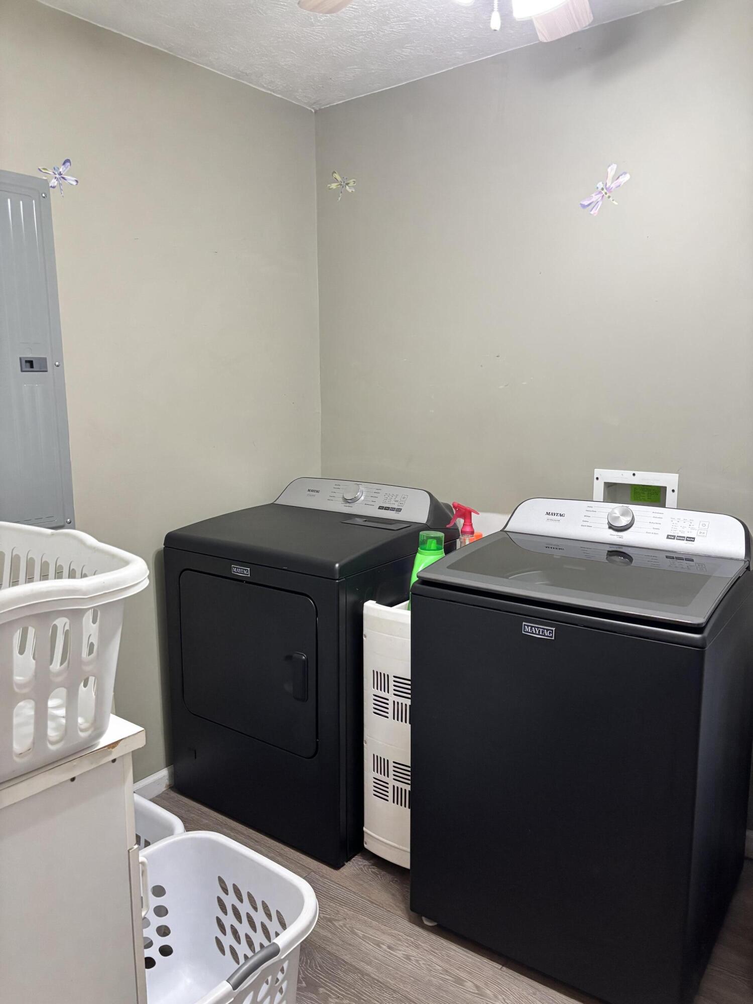 5493 Beard, Springfield, Ohio 45502