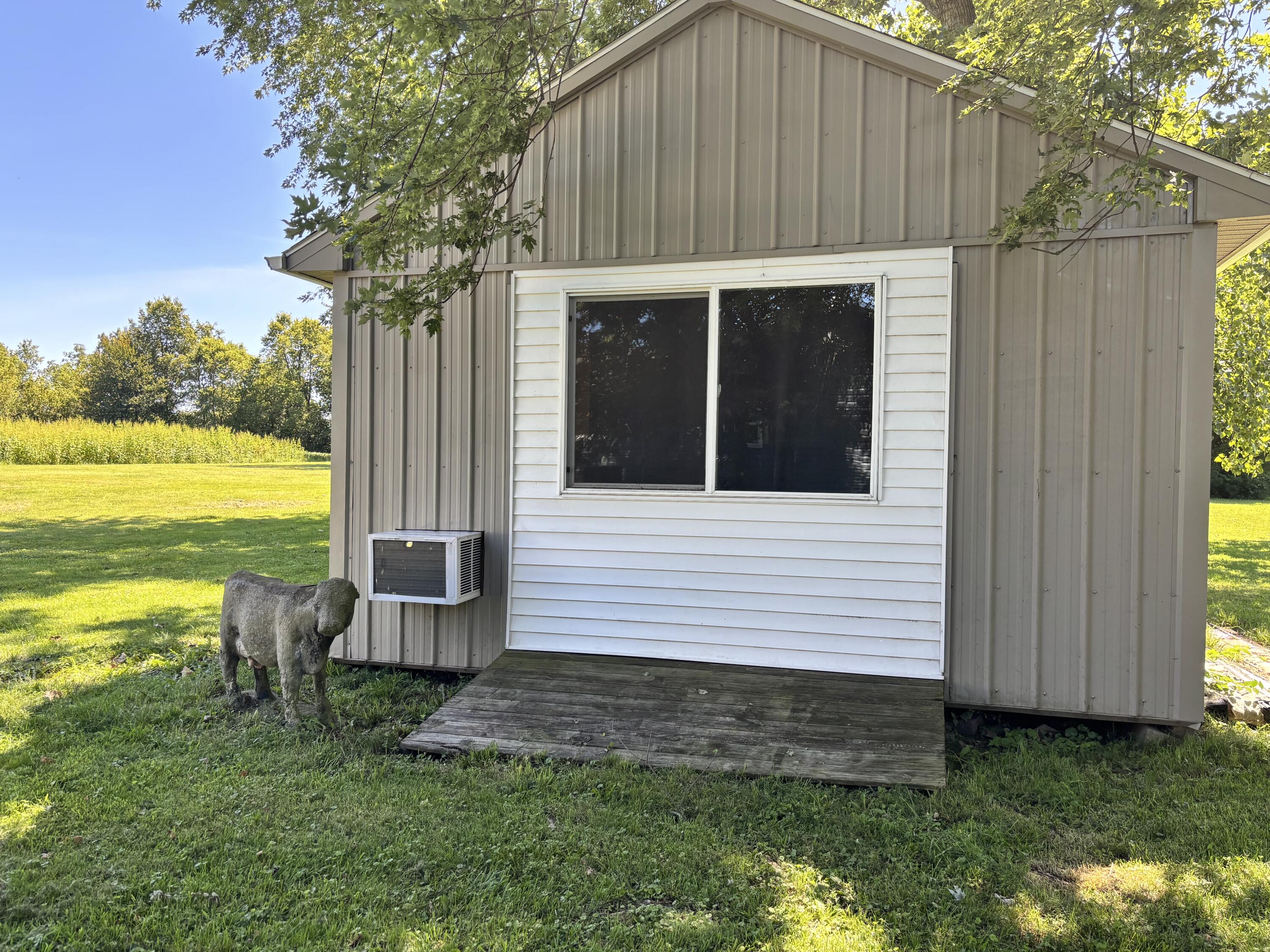 5493 Beard, Springfield, Ohio 45502