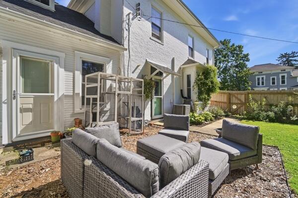 402 High, Urbana, Ohio 43078