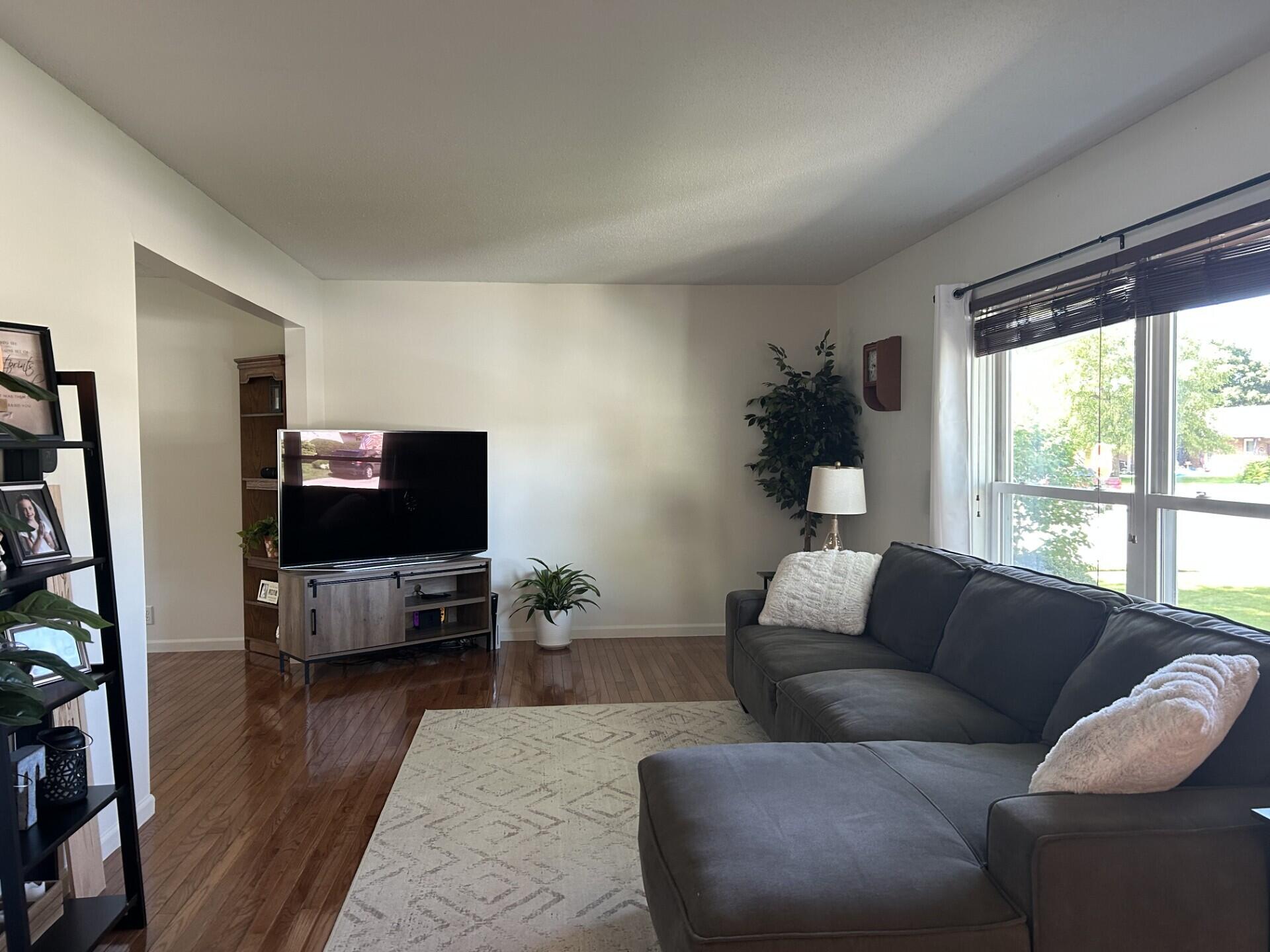 1713 Kingsbury, Saint Marys, Ohio 45885