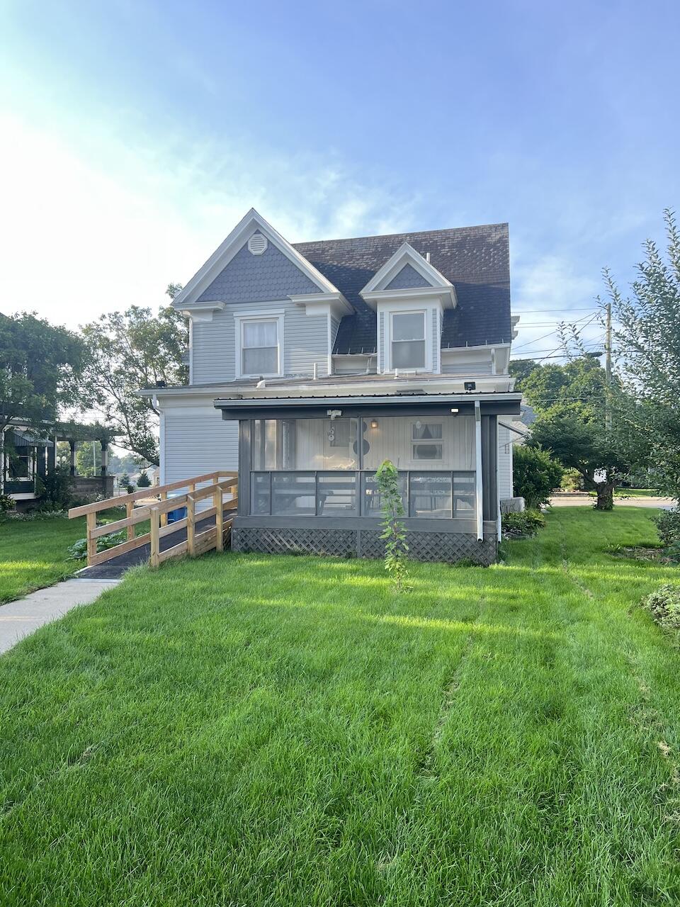208 State, Botkins, Ohio 45306