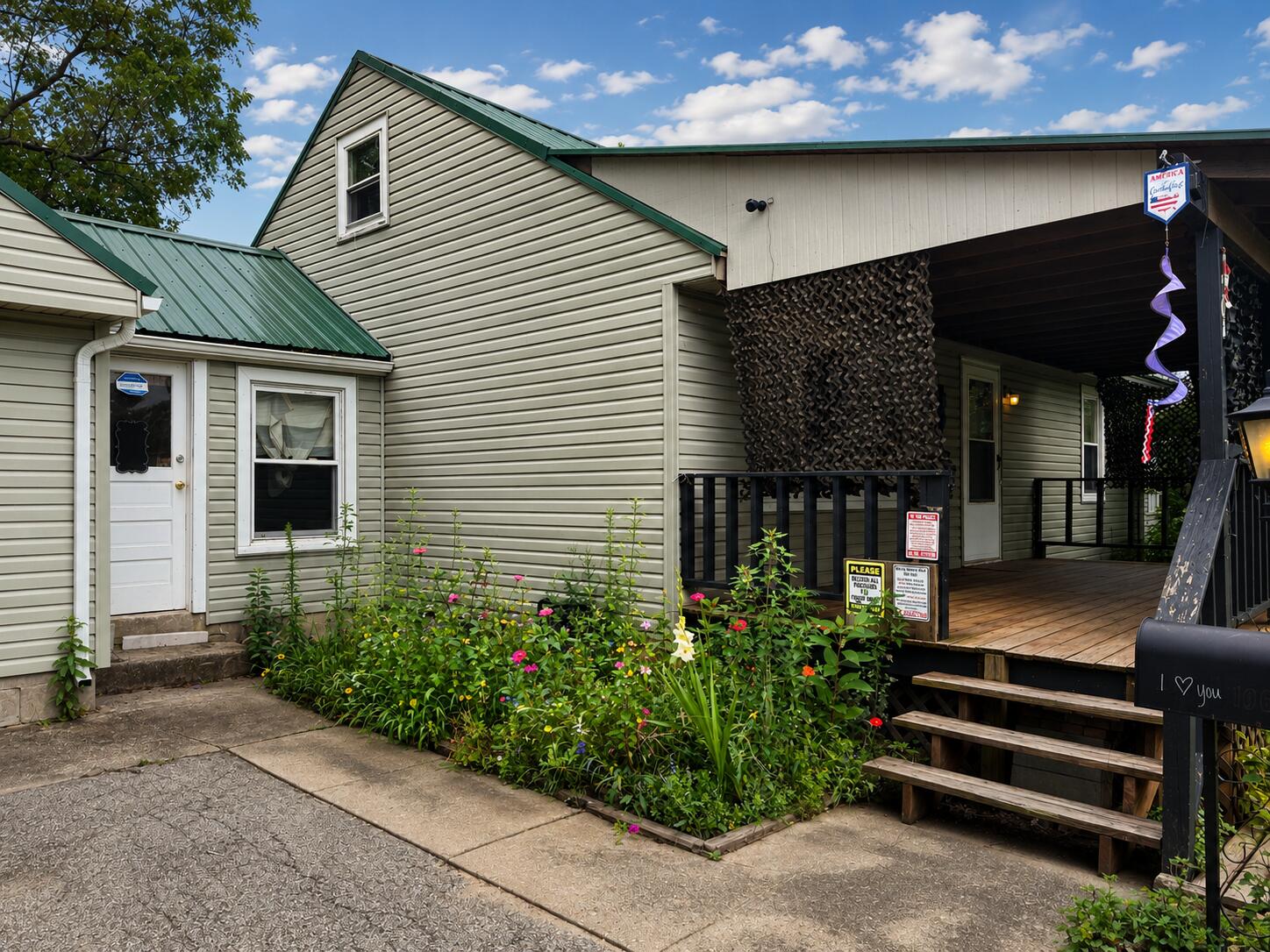 1964 Ontario, Dayton, Ohio 45414