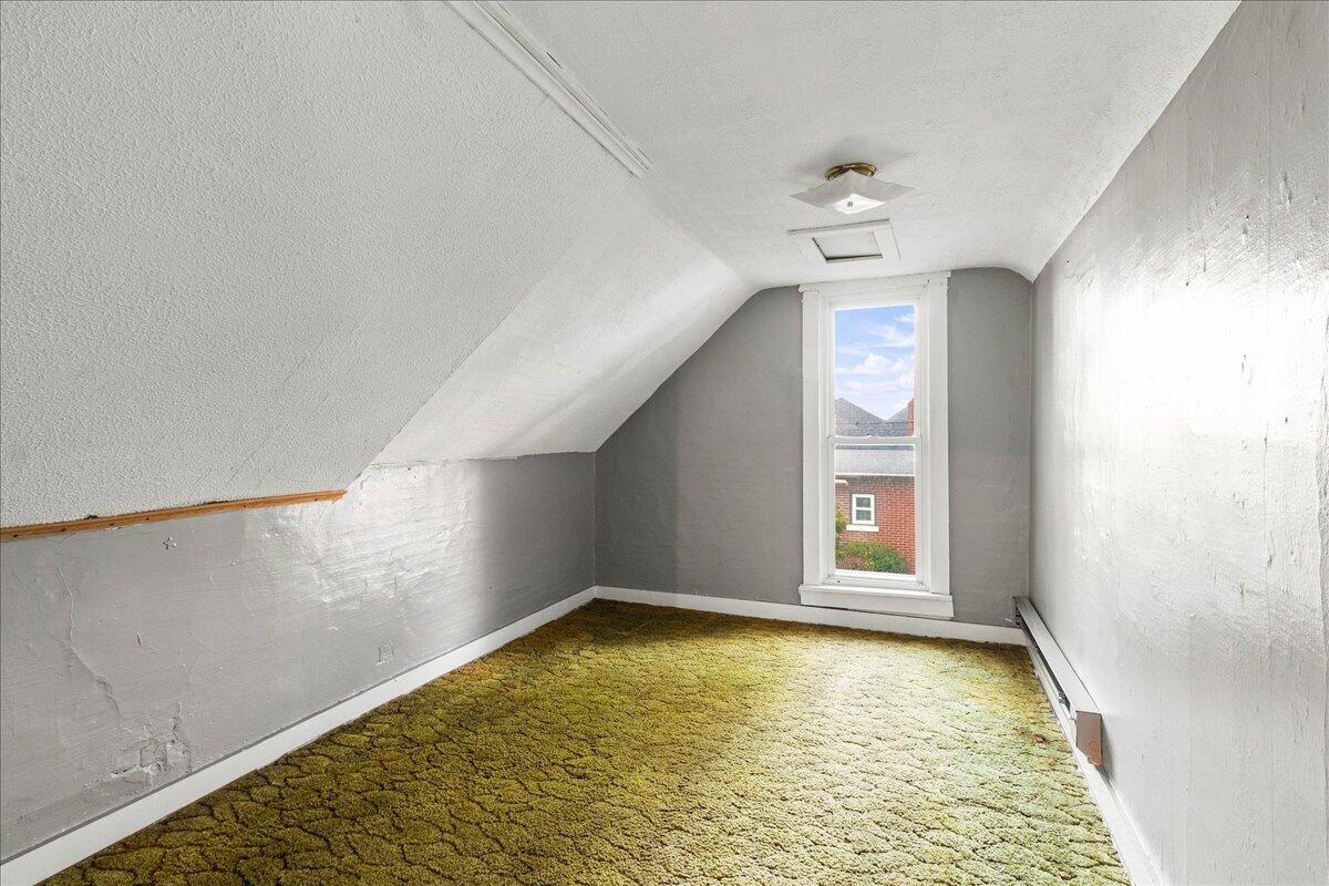 108 Boggs, De Graff, Ohio 43318