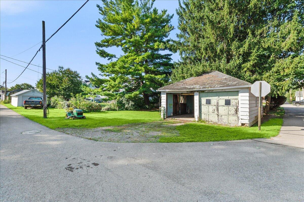 108 Boggs, De Graff, Ohio 43318