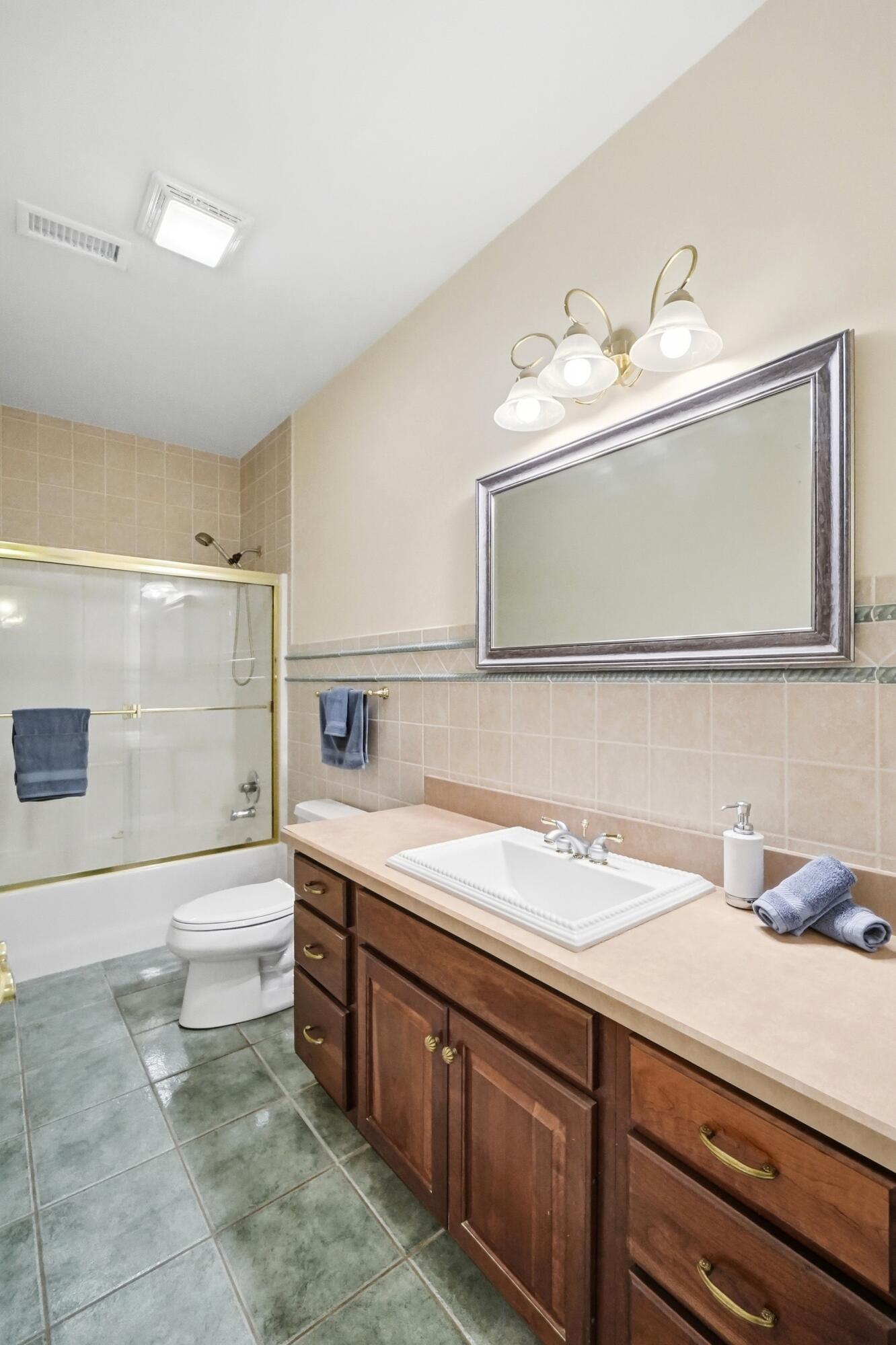2638 Ballydoyle, Springfield, Ohio 45503