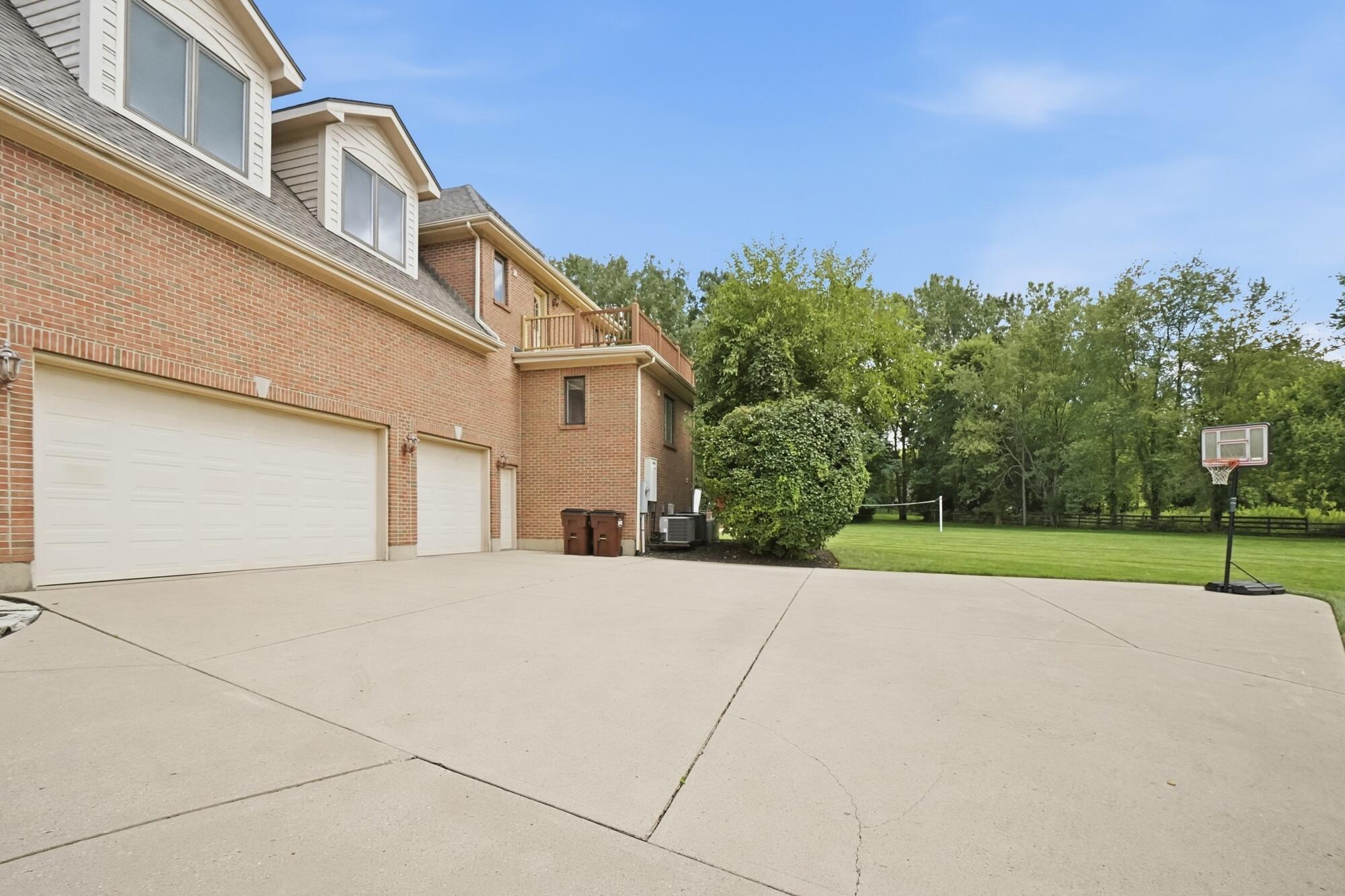 2638 Ballydoyle, Springfield, Ohio 45503