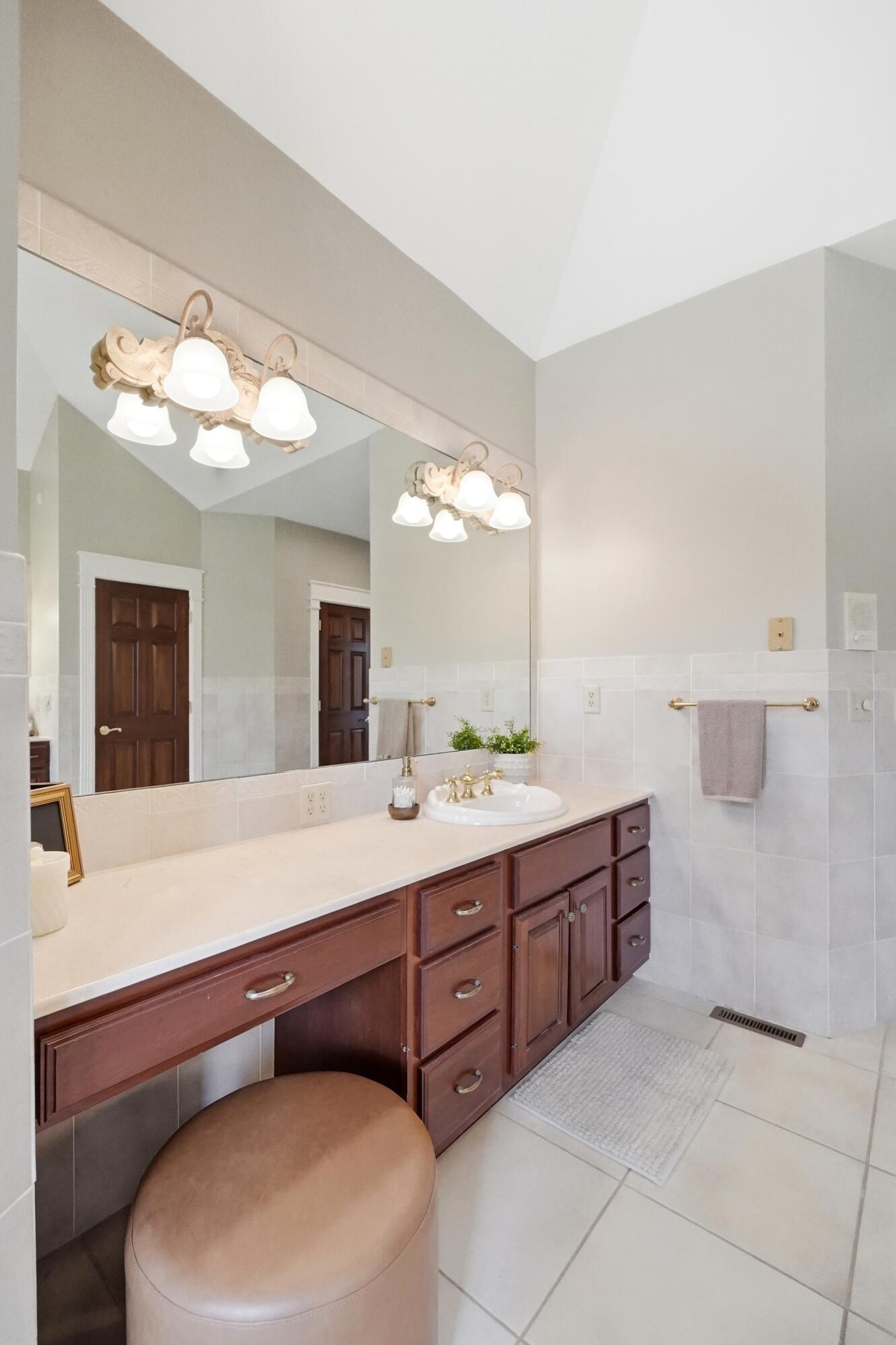 2638 Ballydoyle, Springfield, Ohio 45503