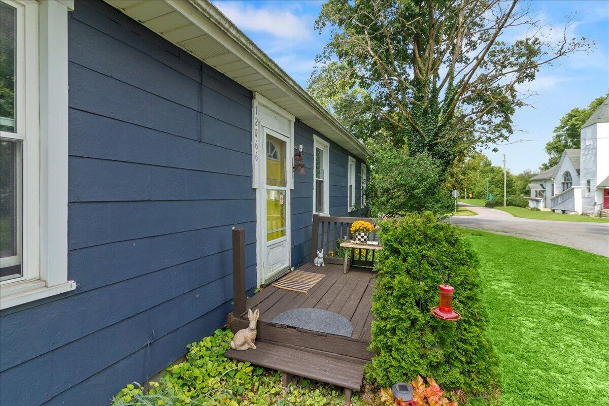 12066 Urbana, Middleburg, Ohio 43336