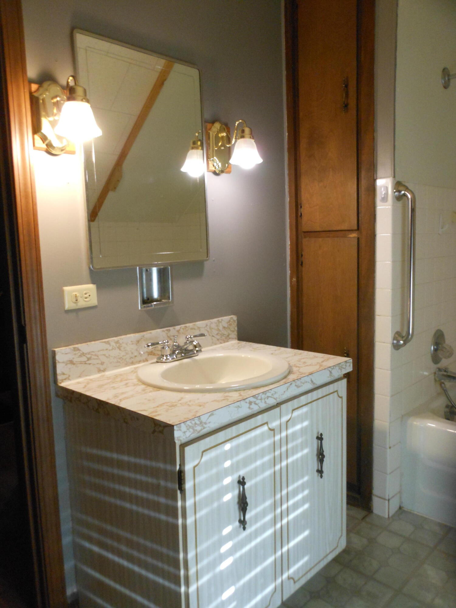 253 Ward, Versailles, Ohio 45380
