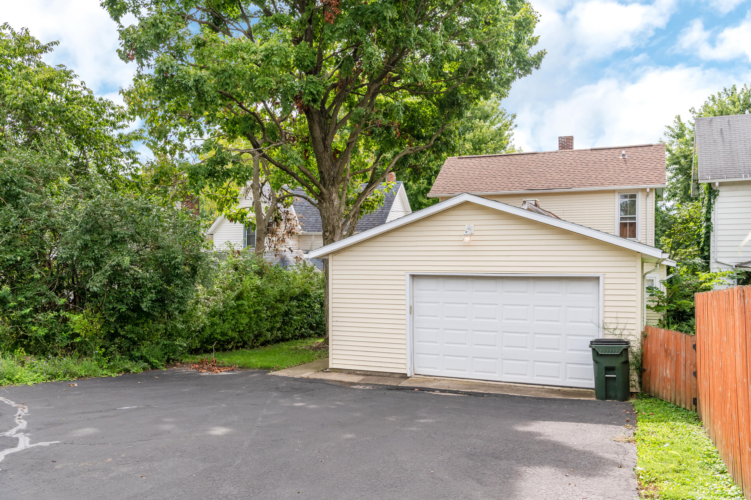 234 Laurel Oak, Urbana, Ohio 43078