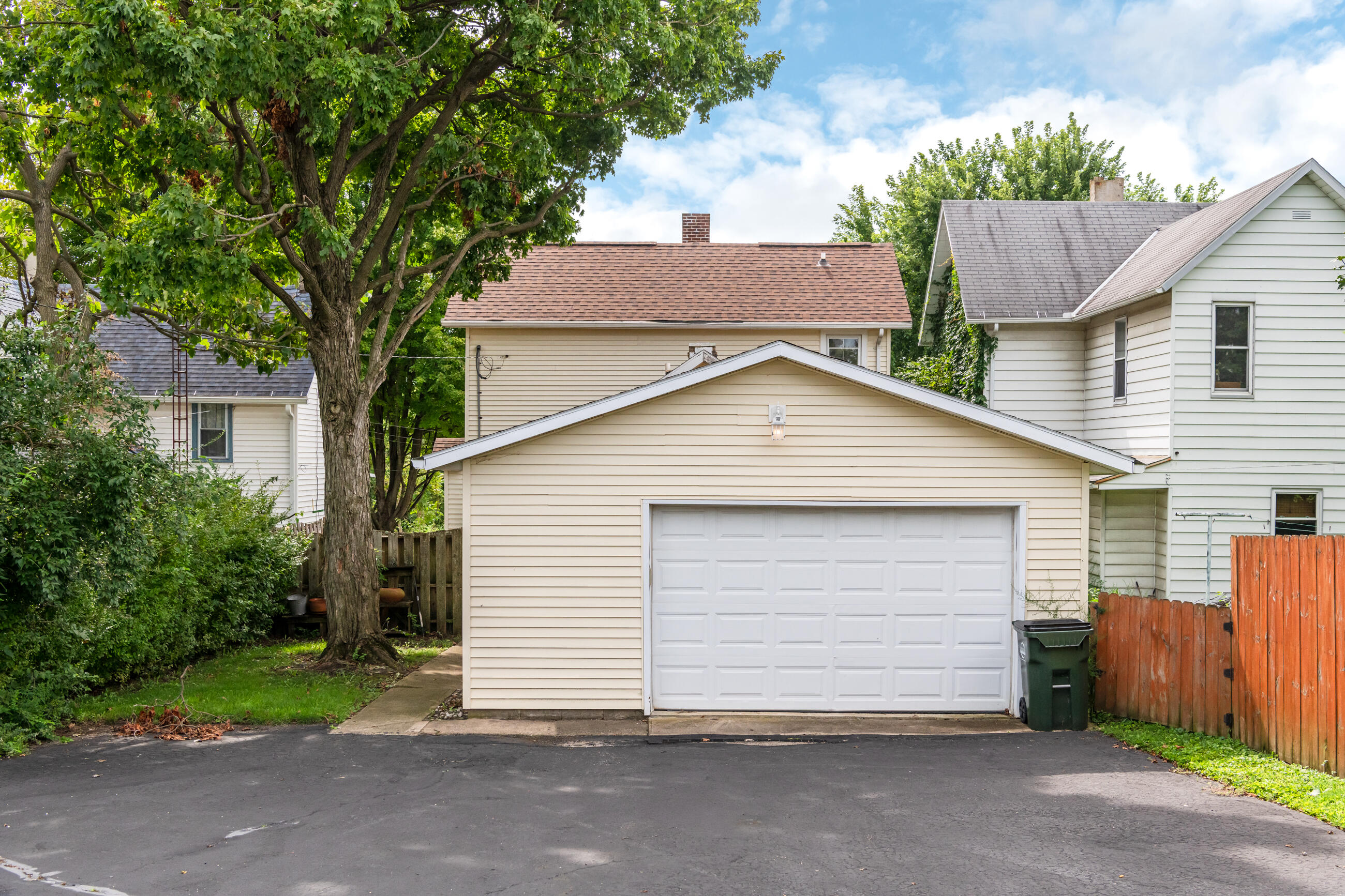 234 Laurel Oak, Urbana, Ohio 43078
