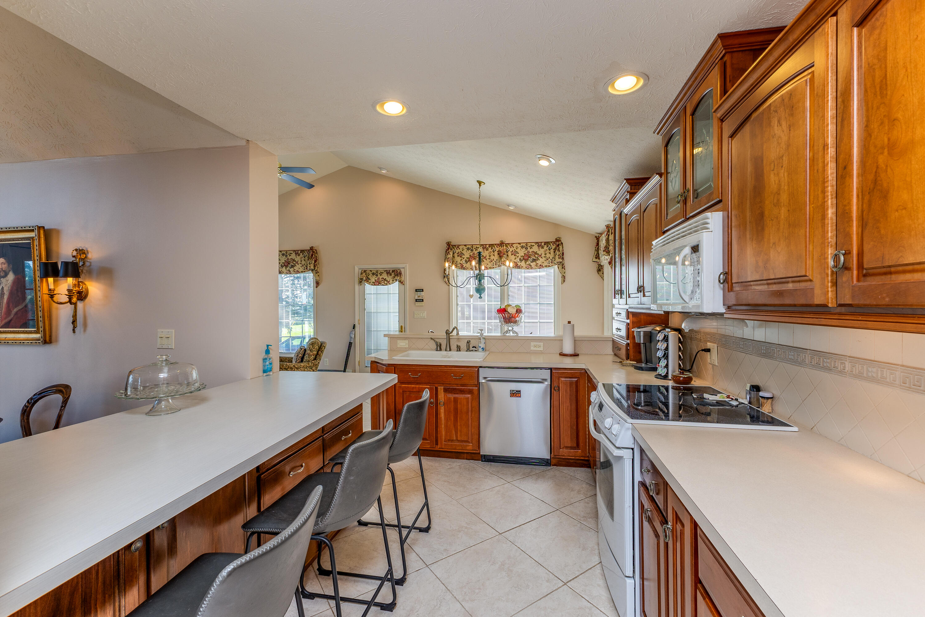 4711 Peters, Troy, Ohio 45373