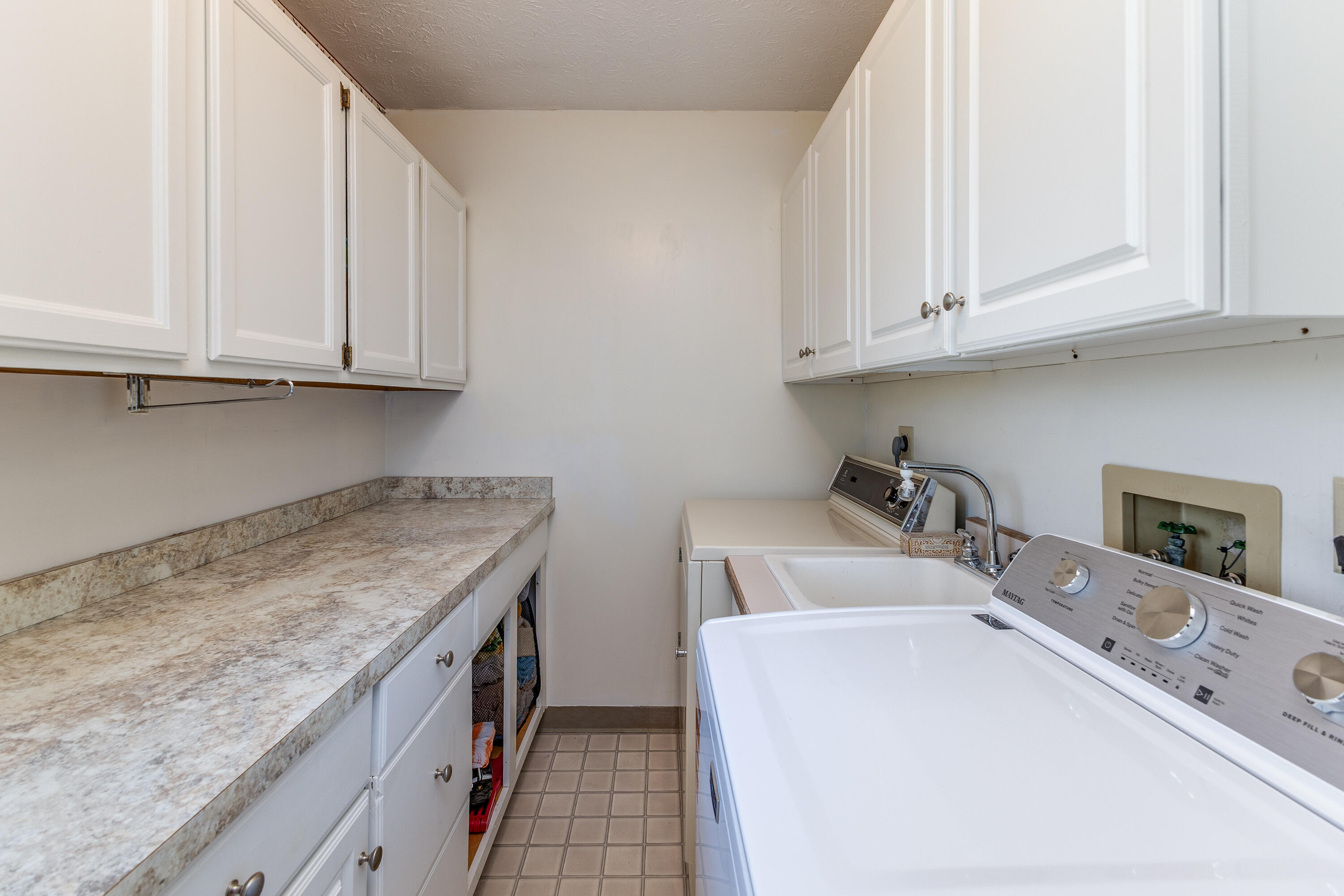 4711 Peters, Troy, Ohio 45373