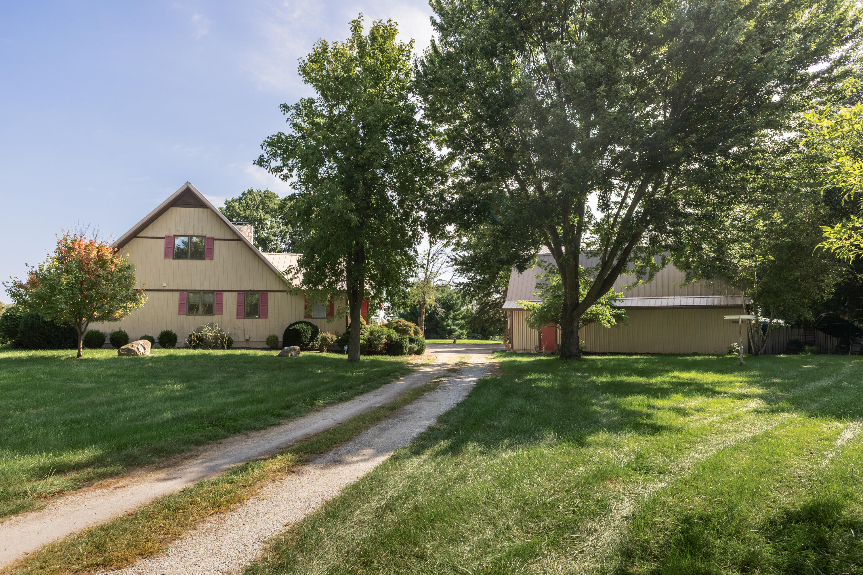 4711 Peters, Troy, Ohio 45373
