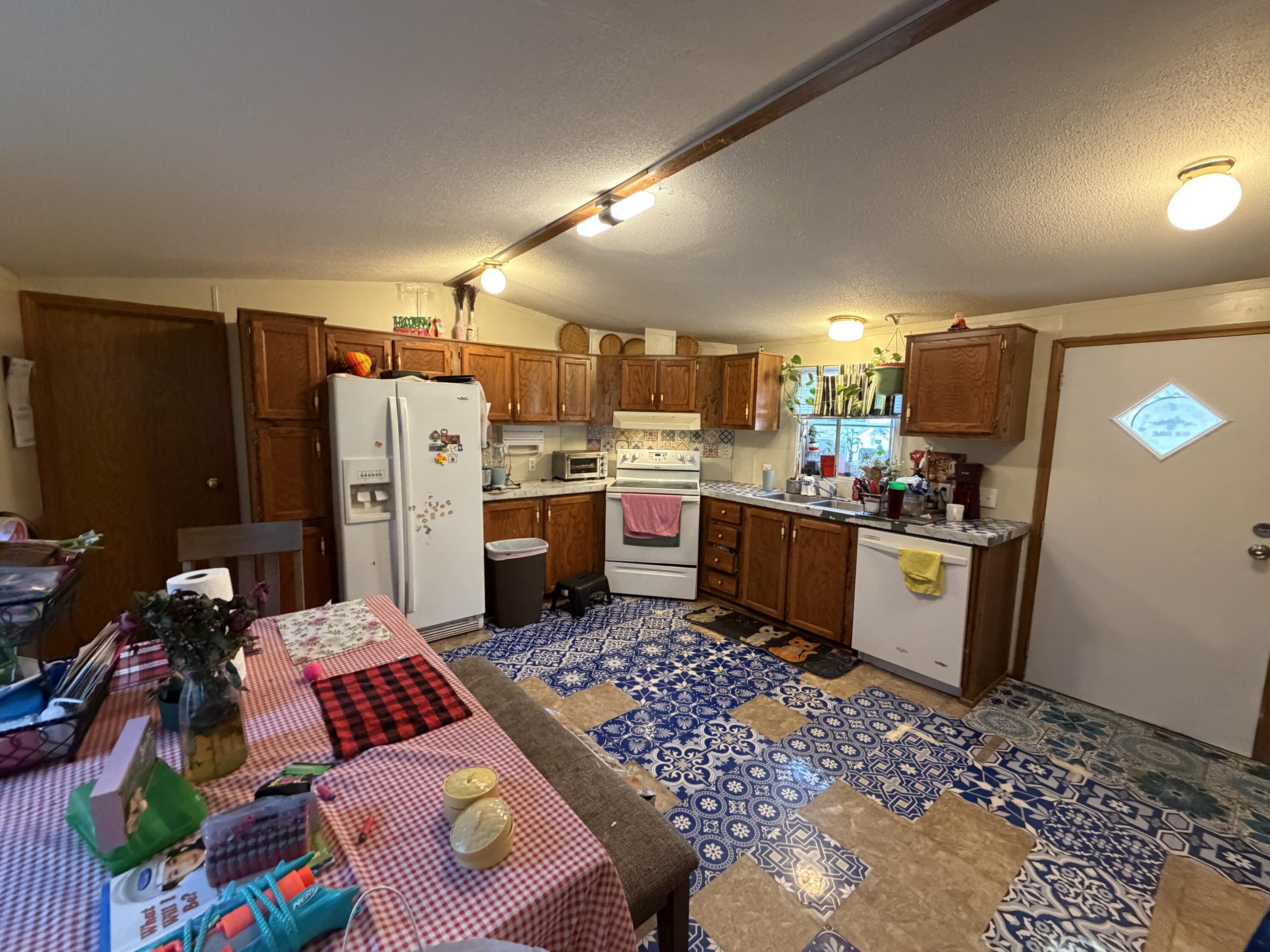 1221 Hazel Nut, Sidney, Ohio 45365
